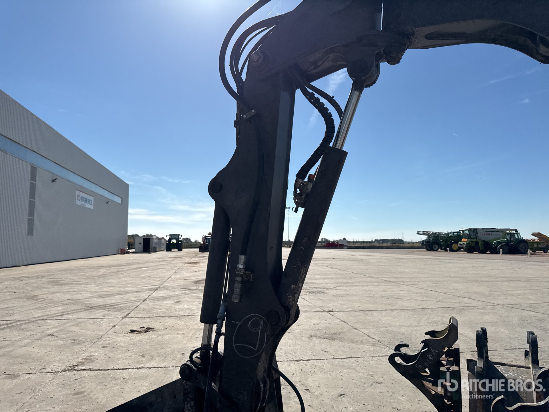 2016 Mecalac 12MTX