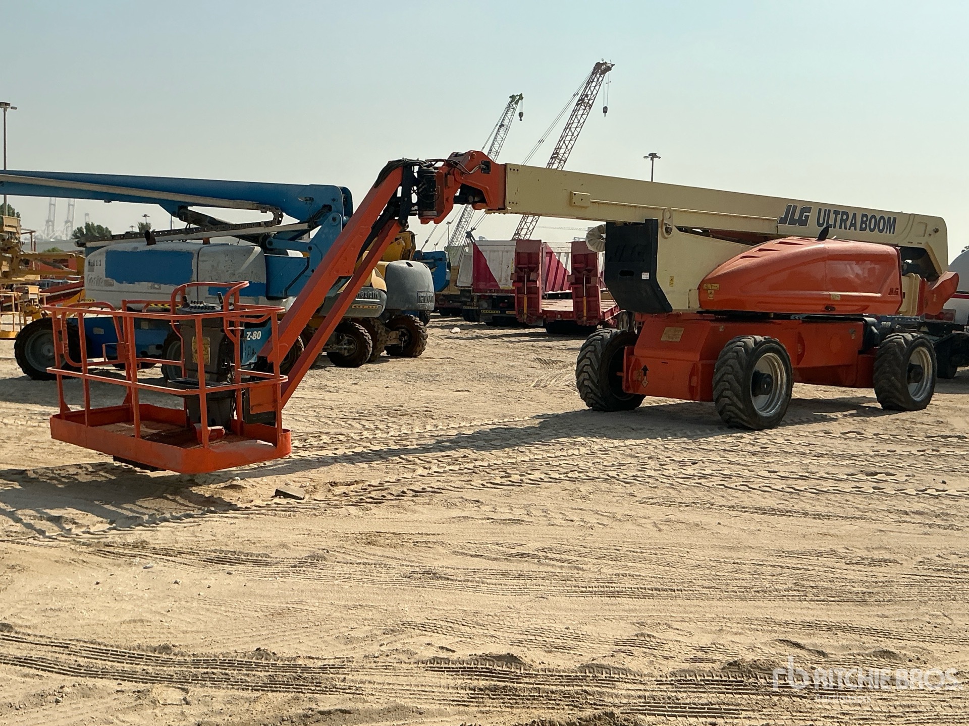 Photo of 2013 JLG 1250AJP