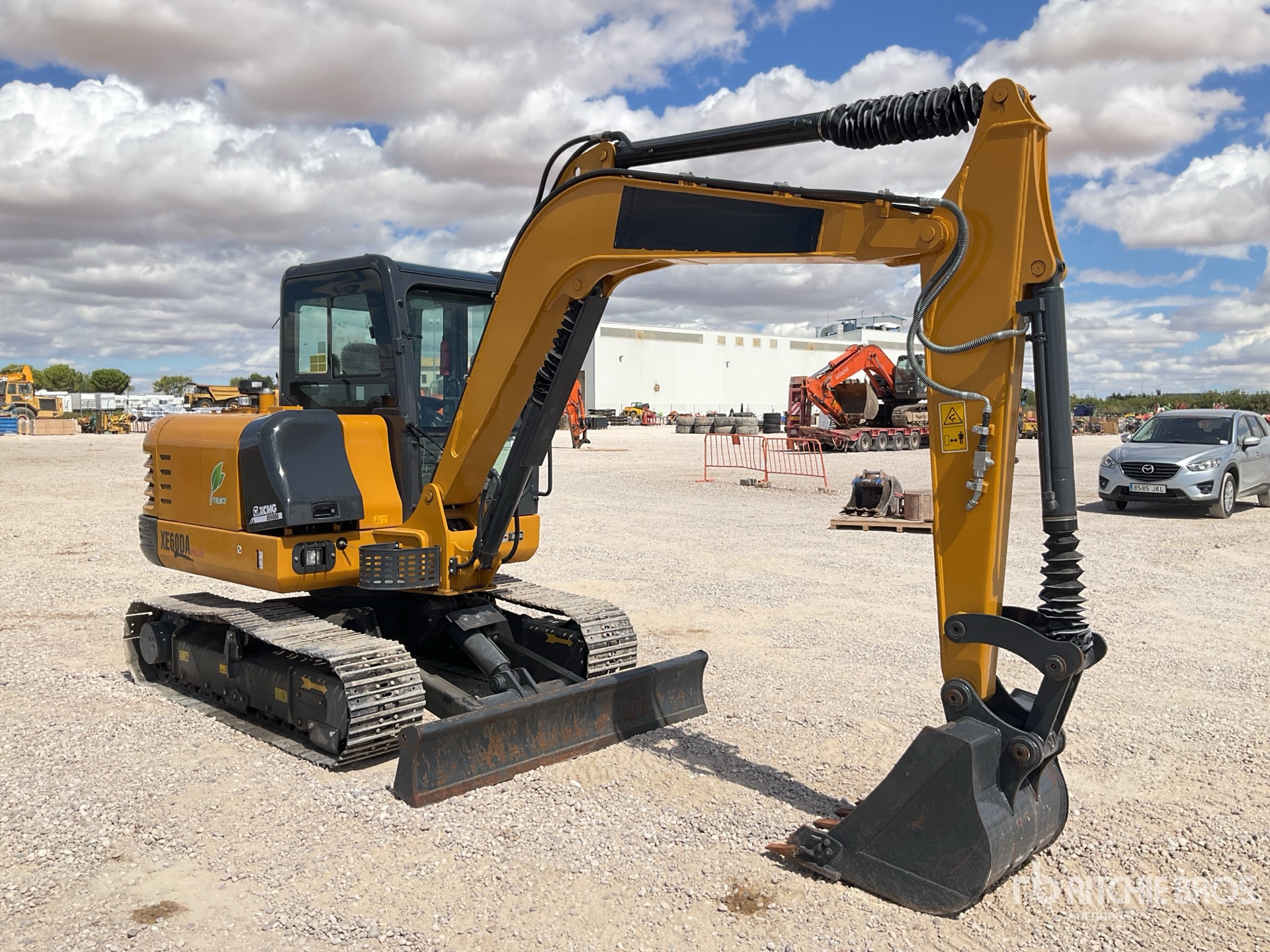 2020 XCMG XE60DA