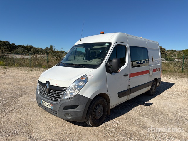 2017 Renault Master Cargo Van