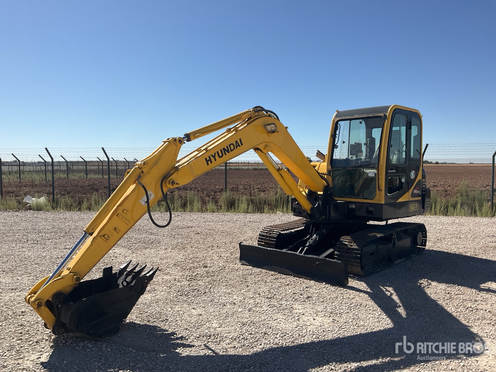 Photo of Hyundai R60-7