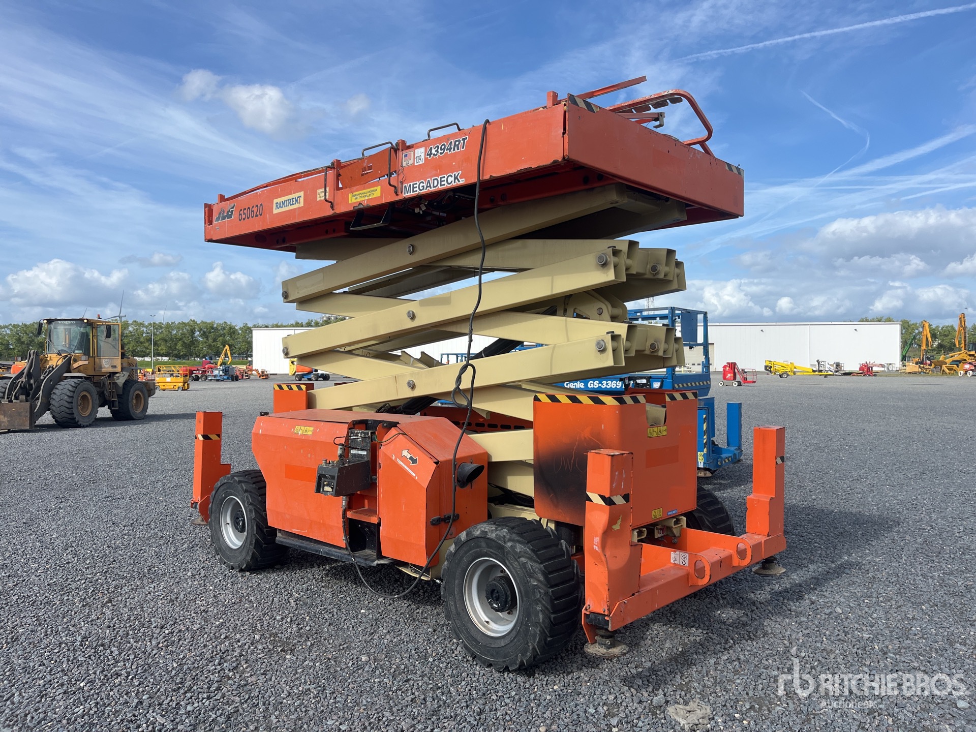 2016 JLG 4394RT