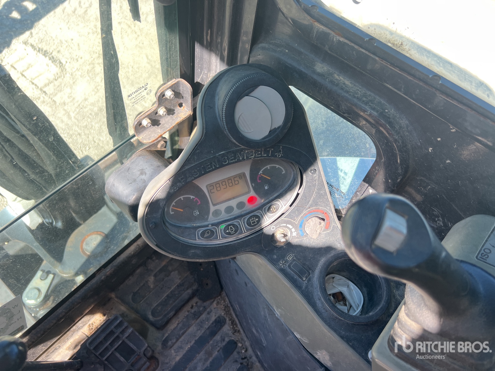 2018 Bobcat E26 E M