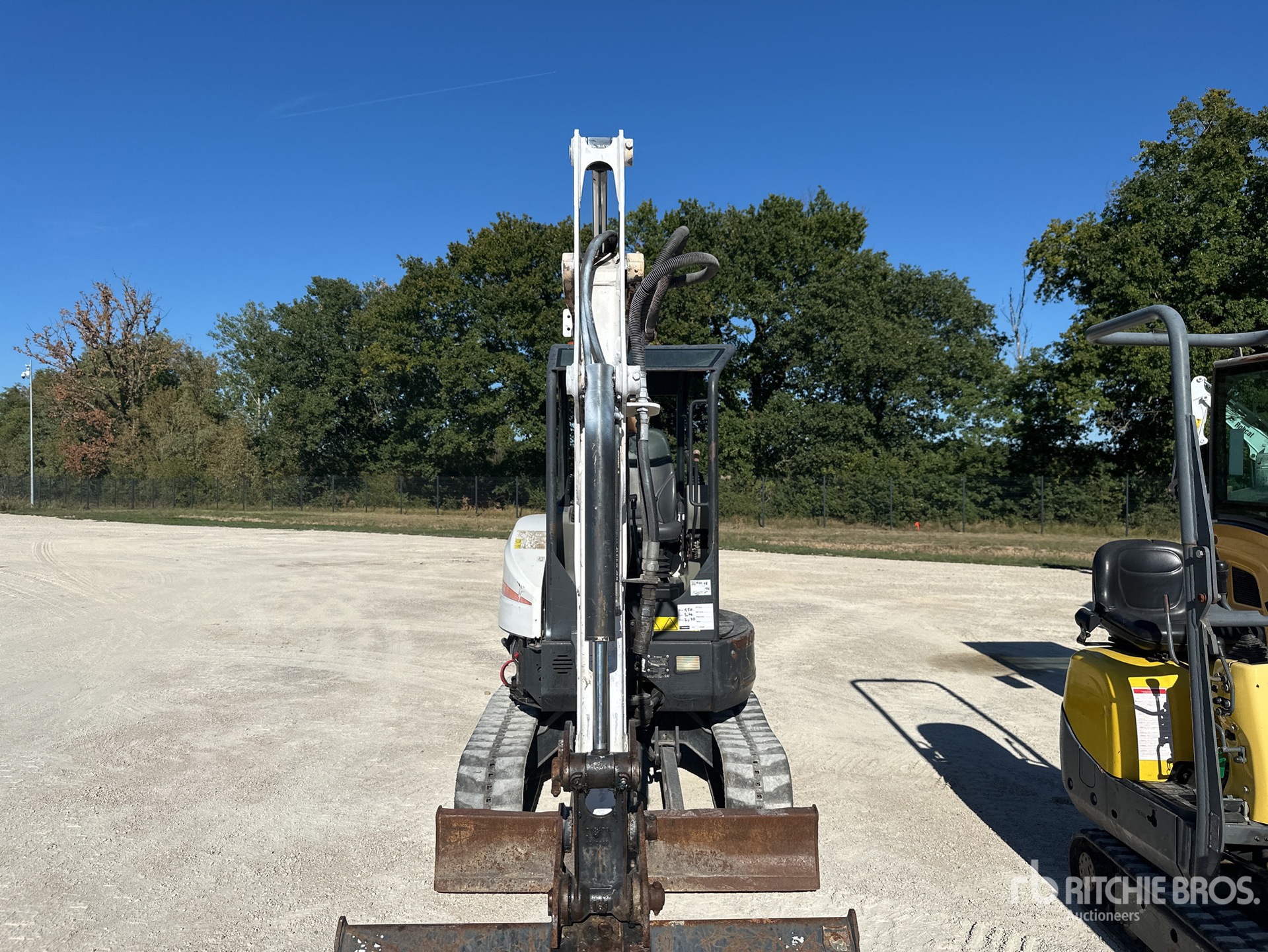 2013 Bobcat E26 E M