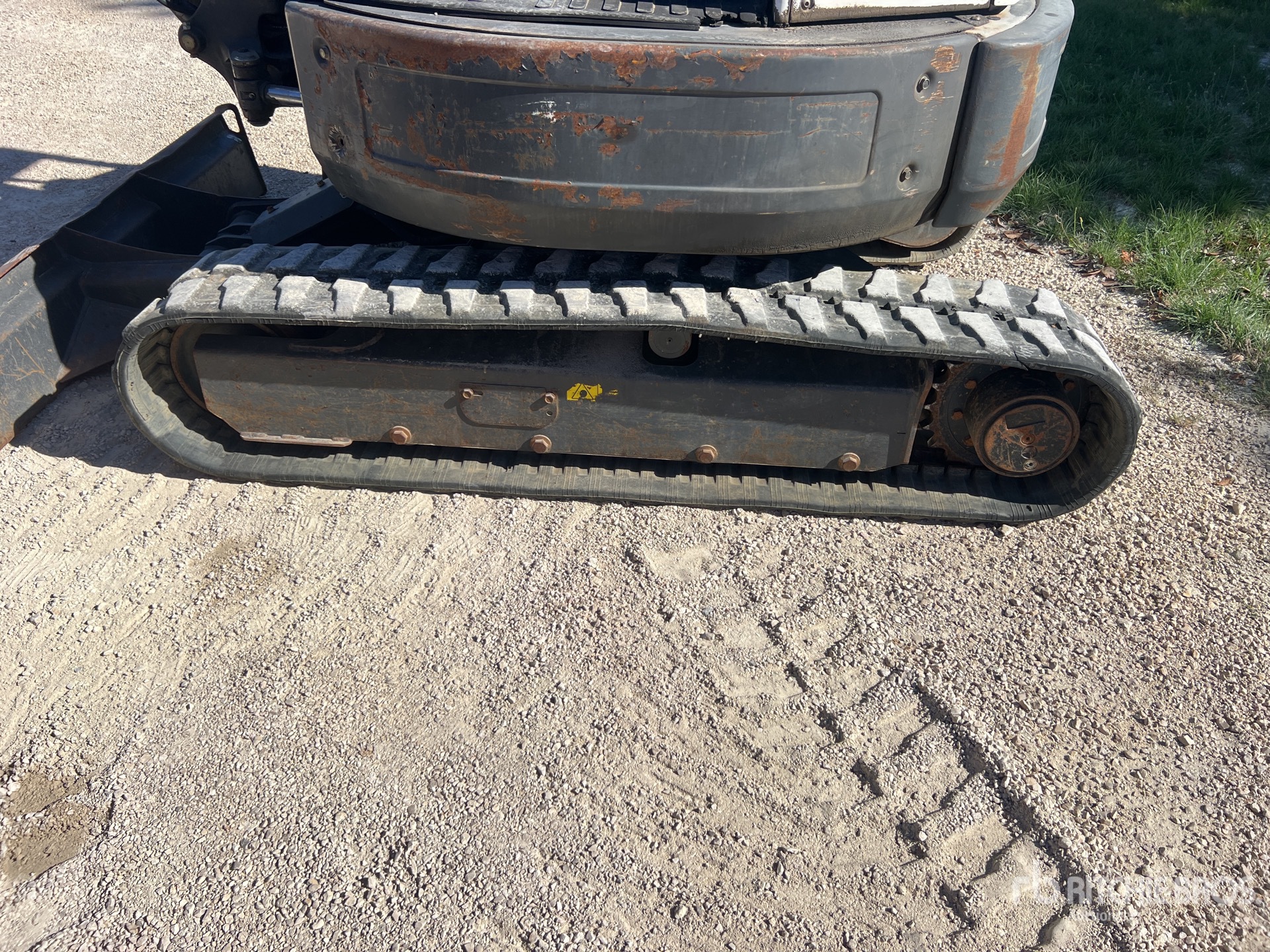 2013 Bobcat E26 E M