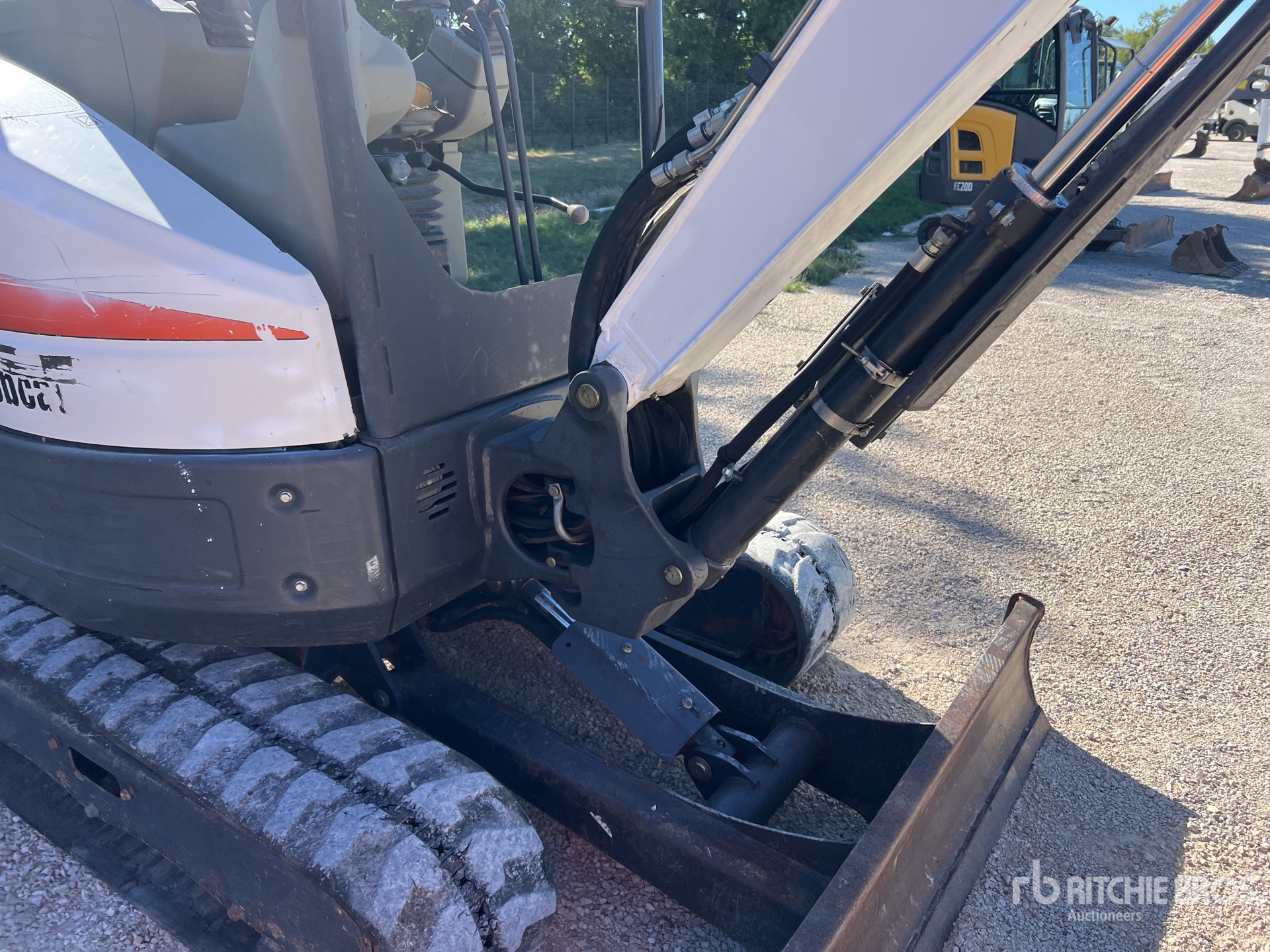 2017 Bobcat E26 E M