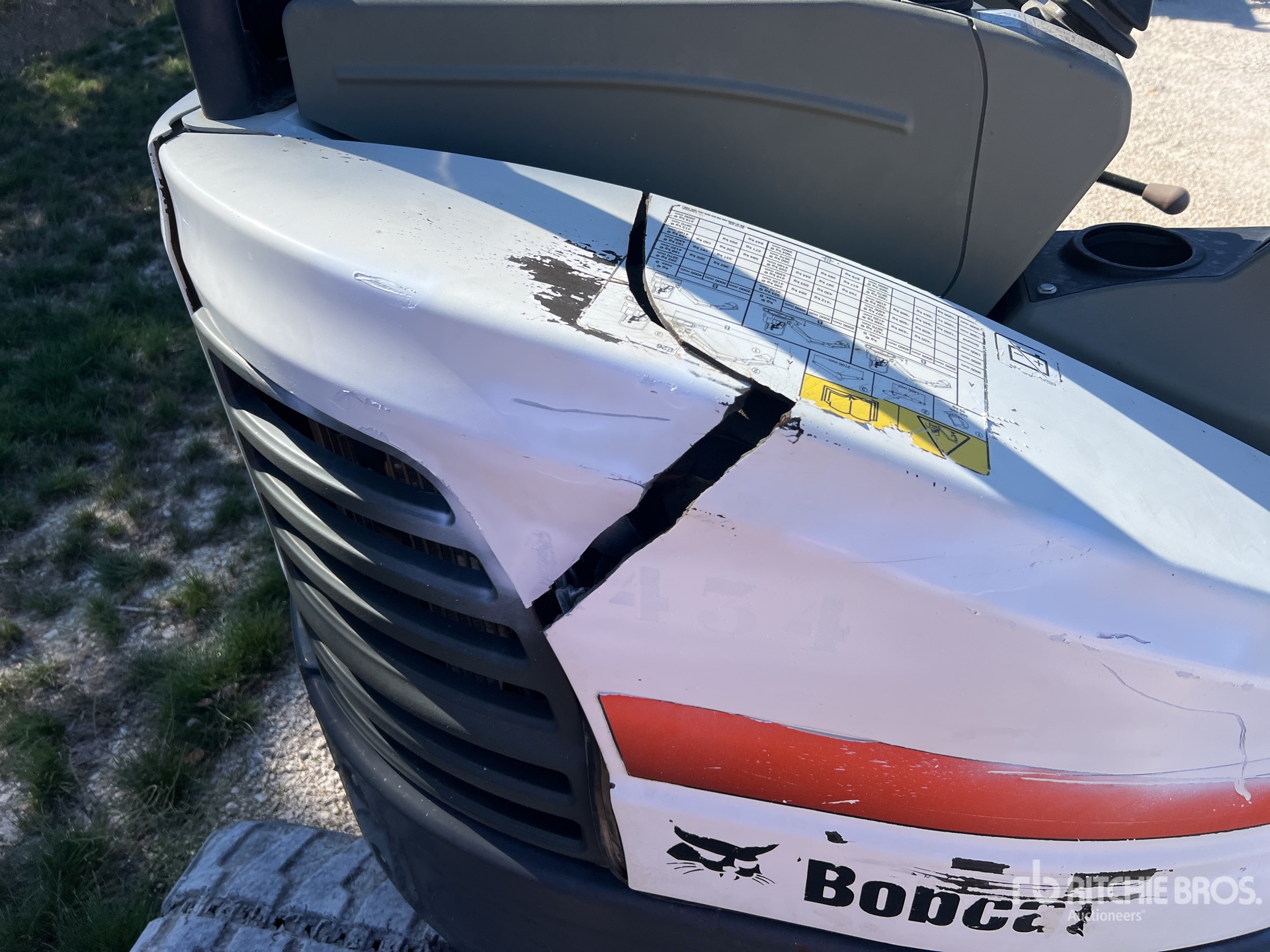 2017 Bobcat E26 E M