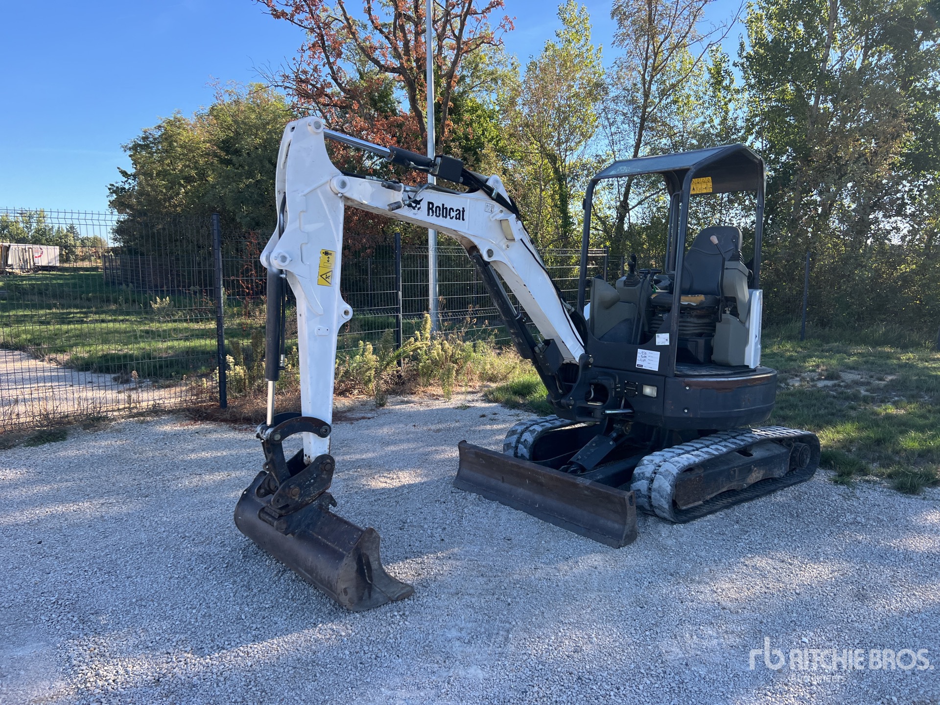 Photo of 2017 Bobcat E26 E M