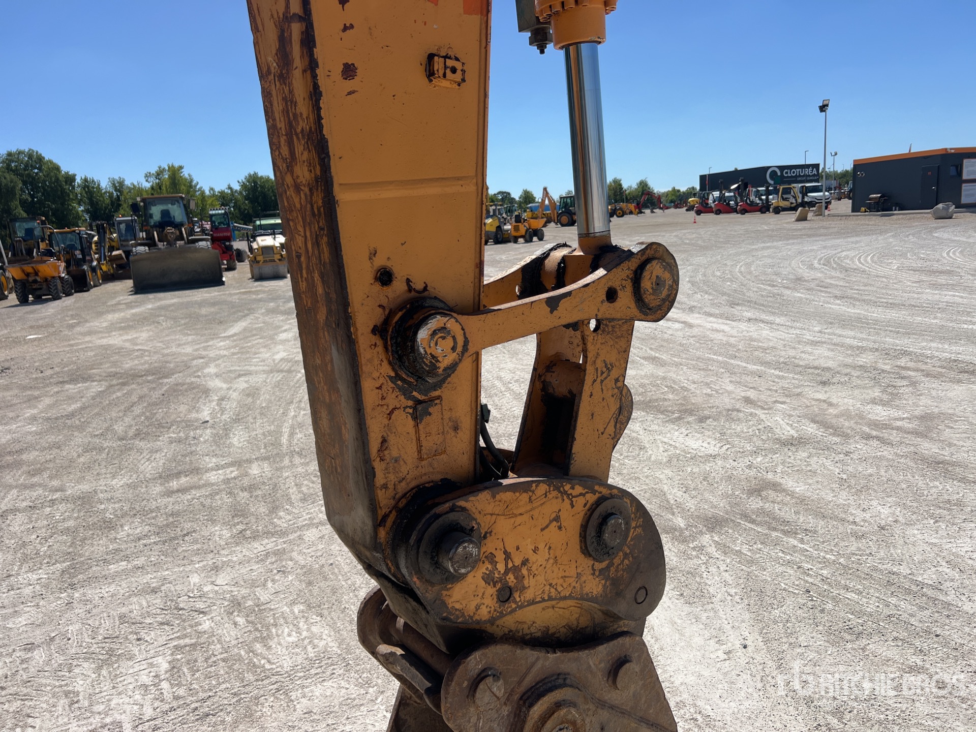 2005 Case WX145
