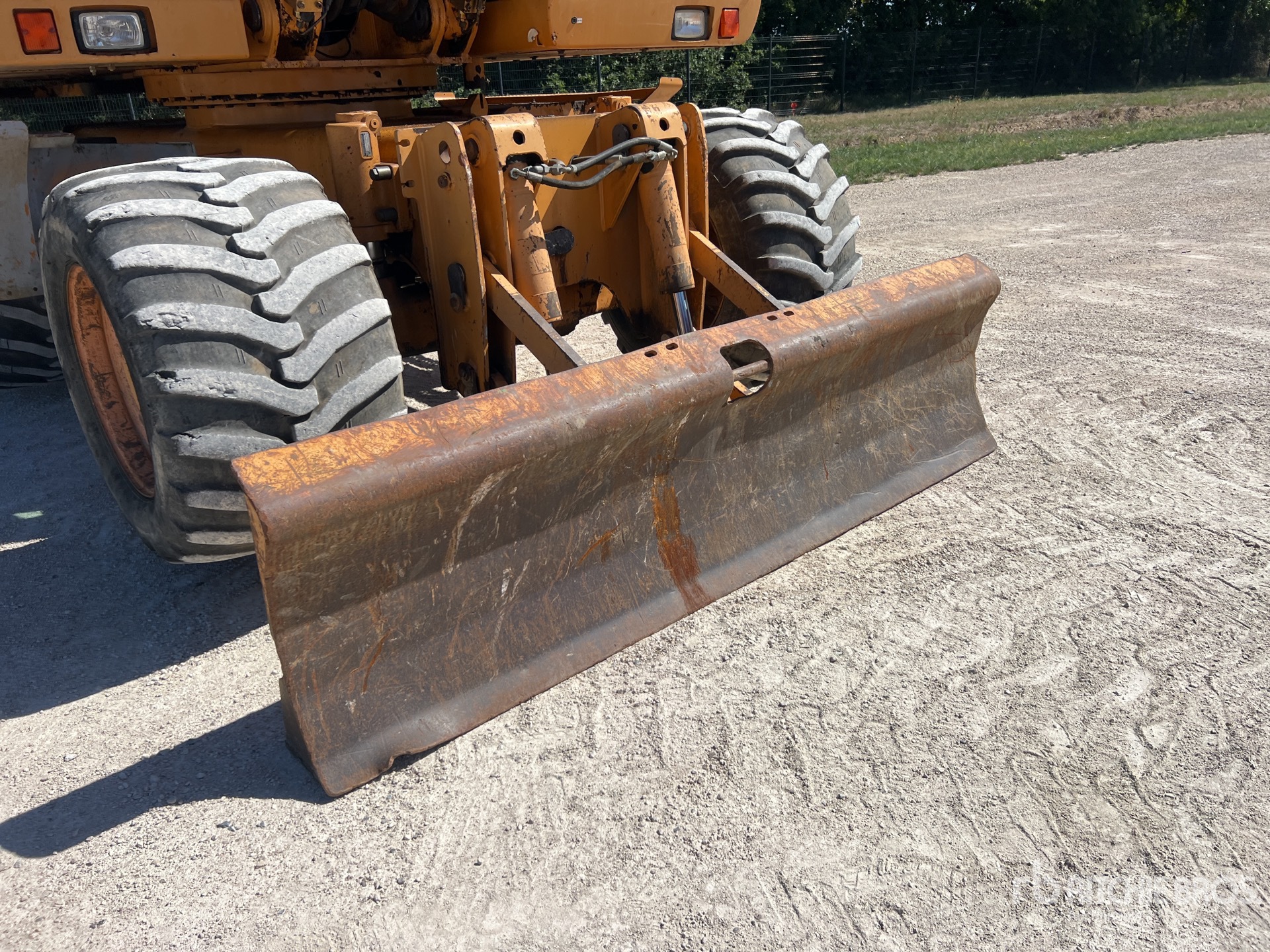 2005 Case WX145