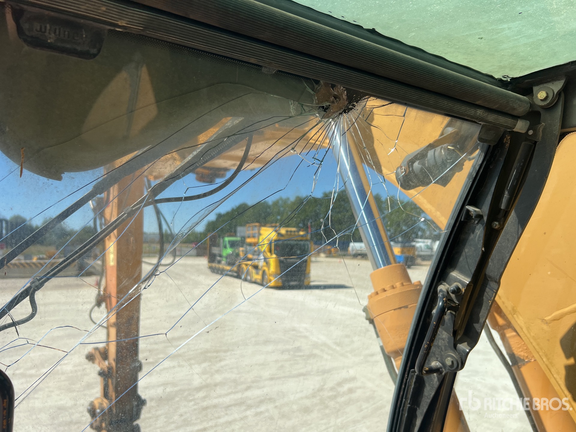 2005 Case WX145