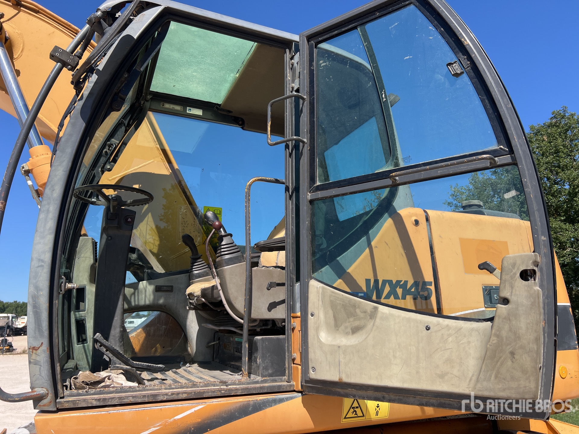 2005 Case WX145