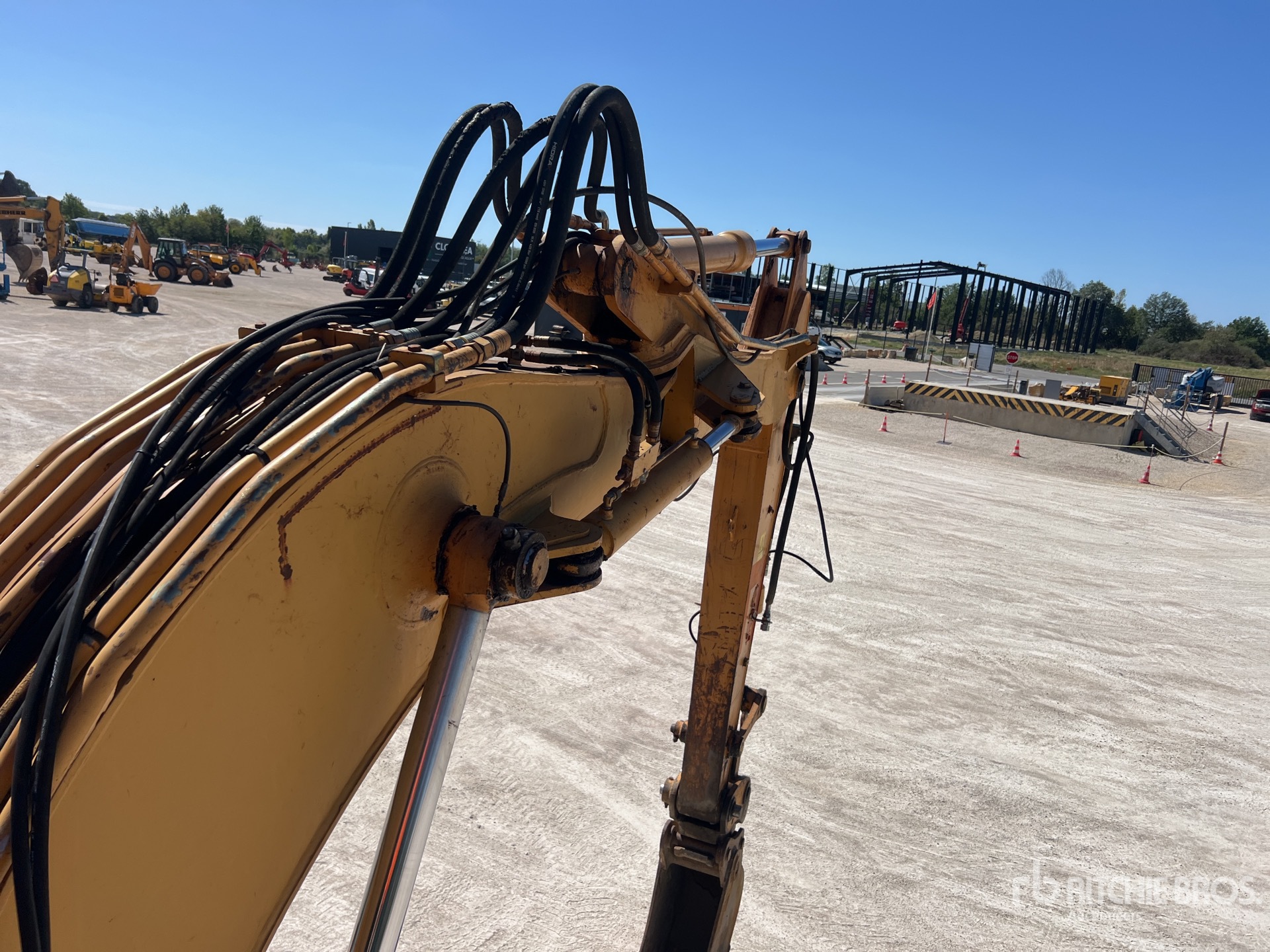 2005 Case WX145