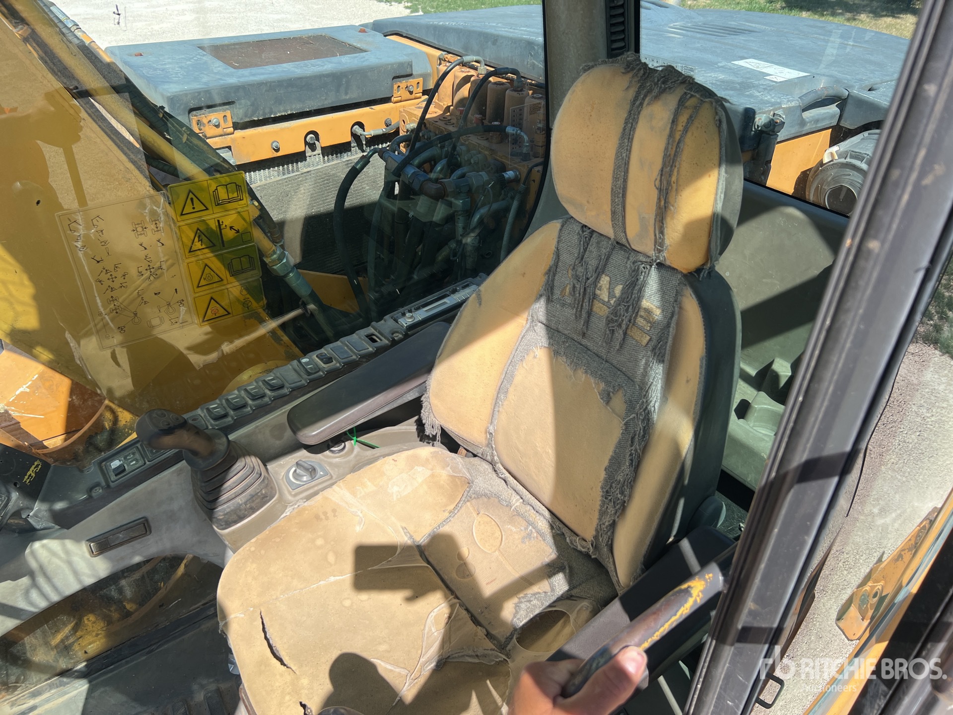 2005 Case WX145