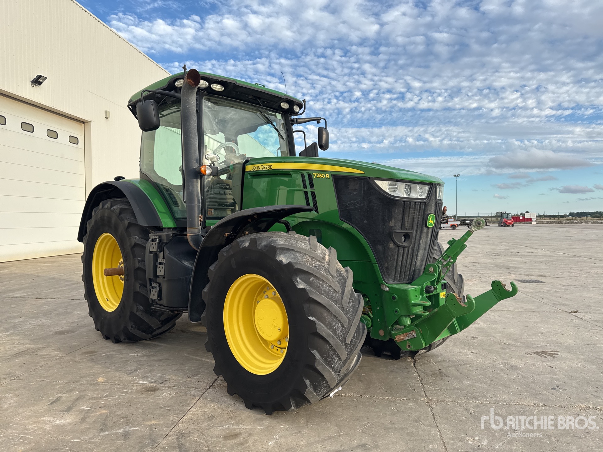 2015 John Deere 7230R