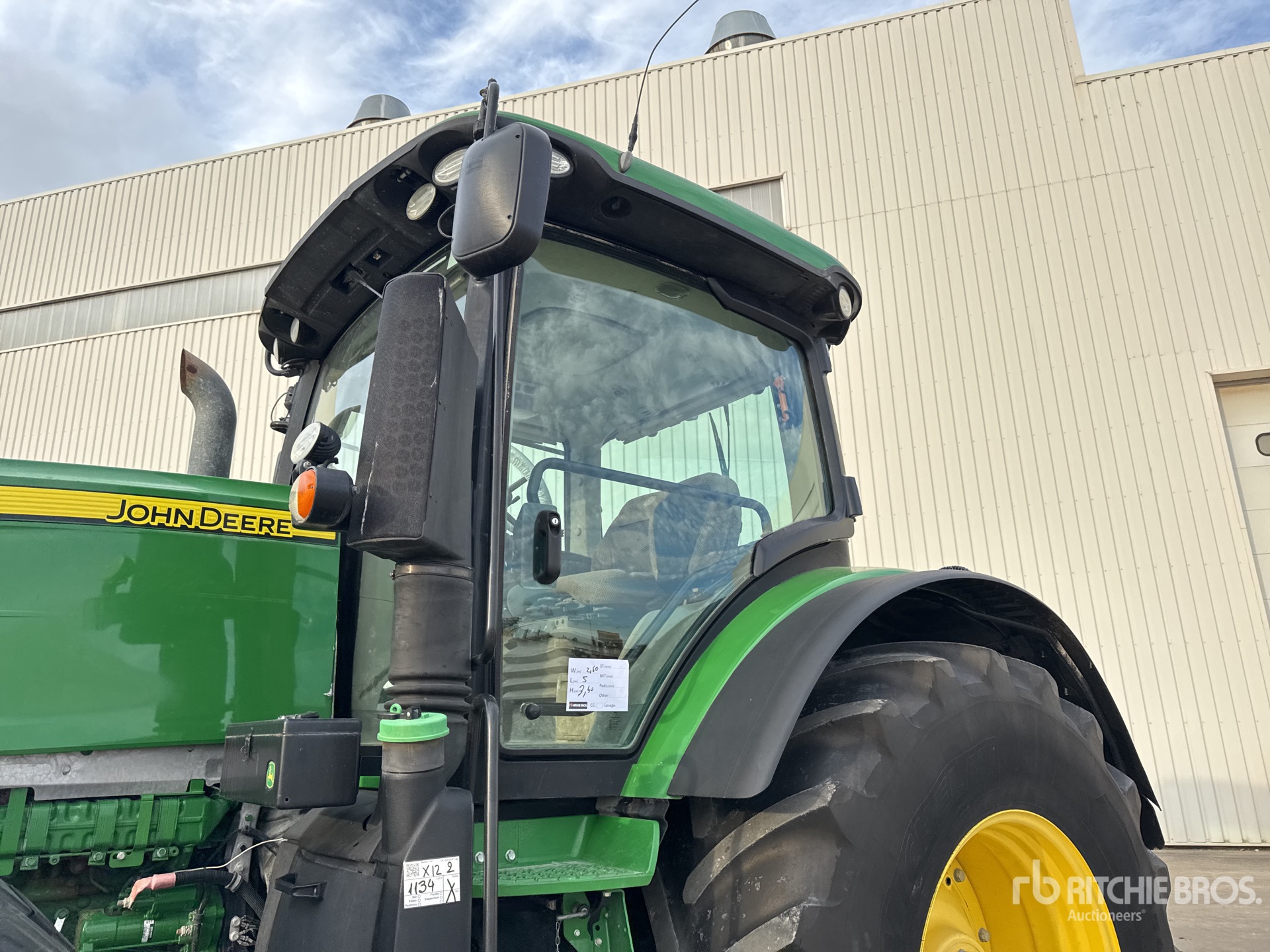 2015 John Deere 7230R