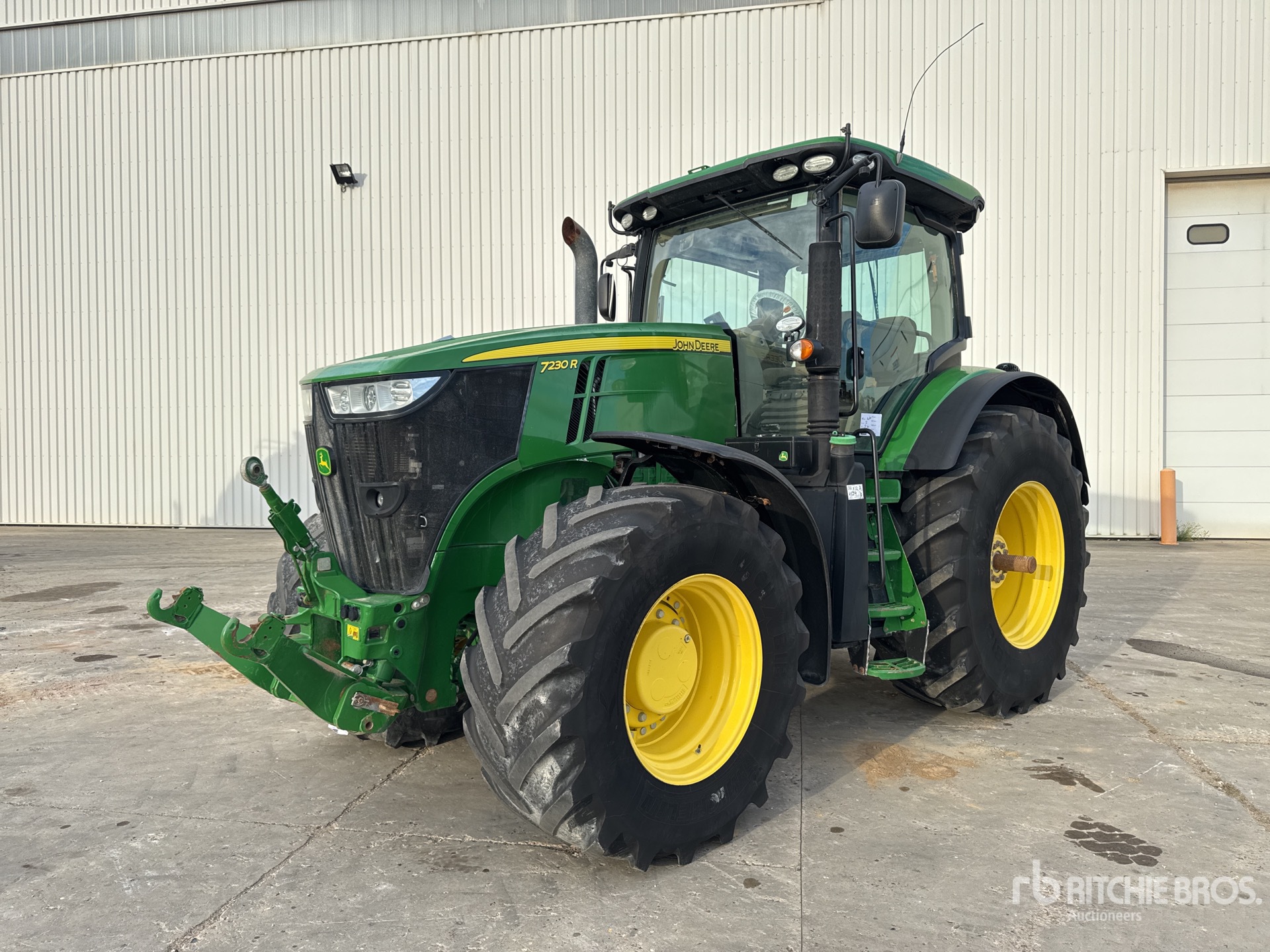 2015 John Deere 7230R