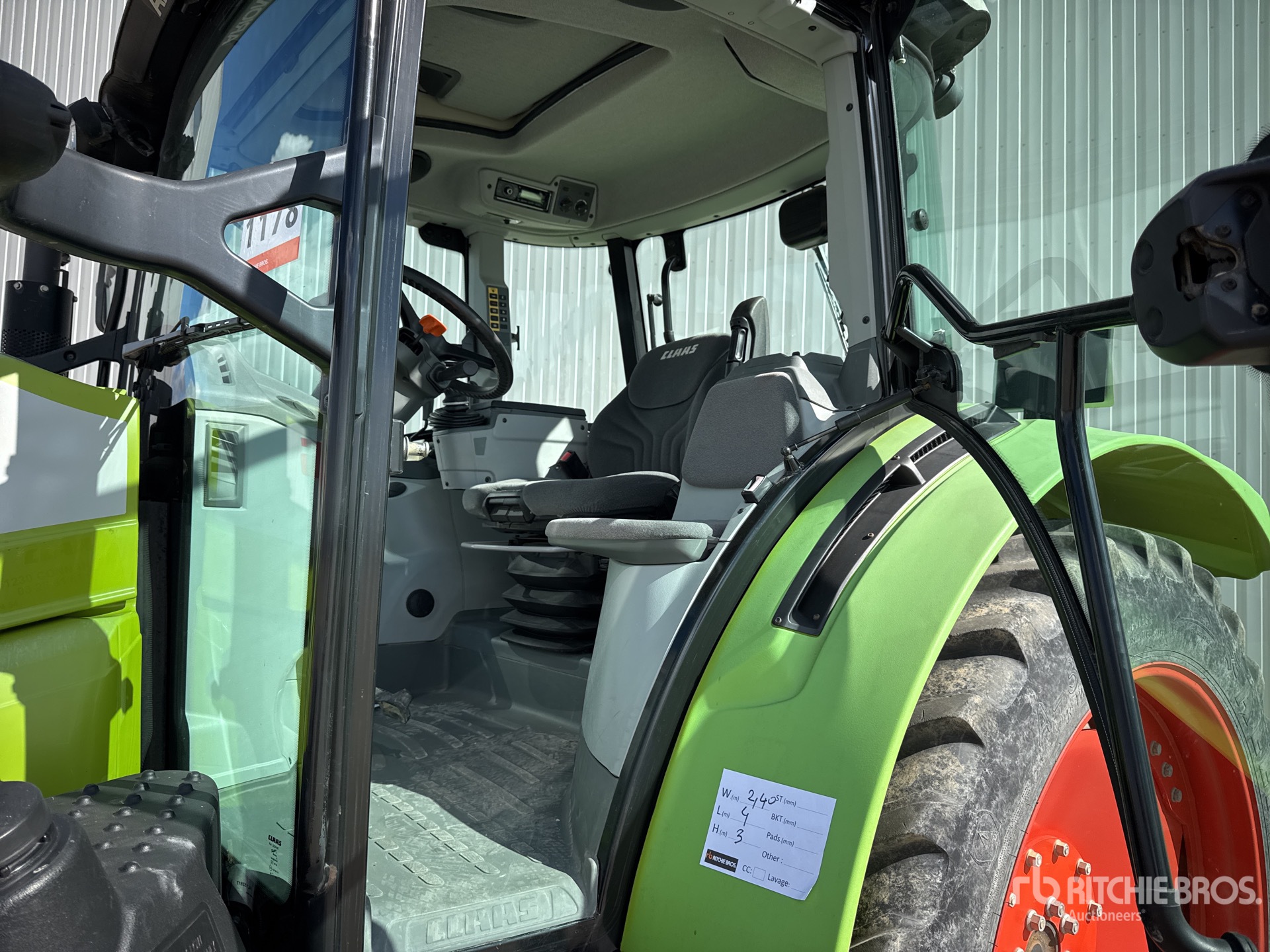 2017 Claas ARION 450 CIS