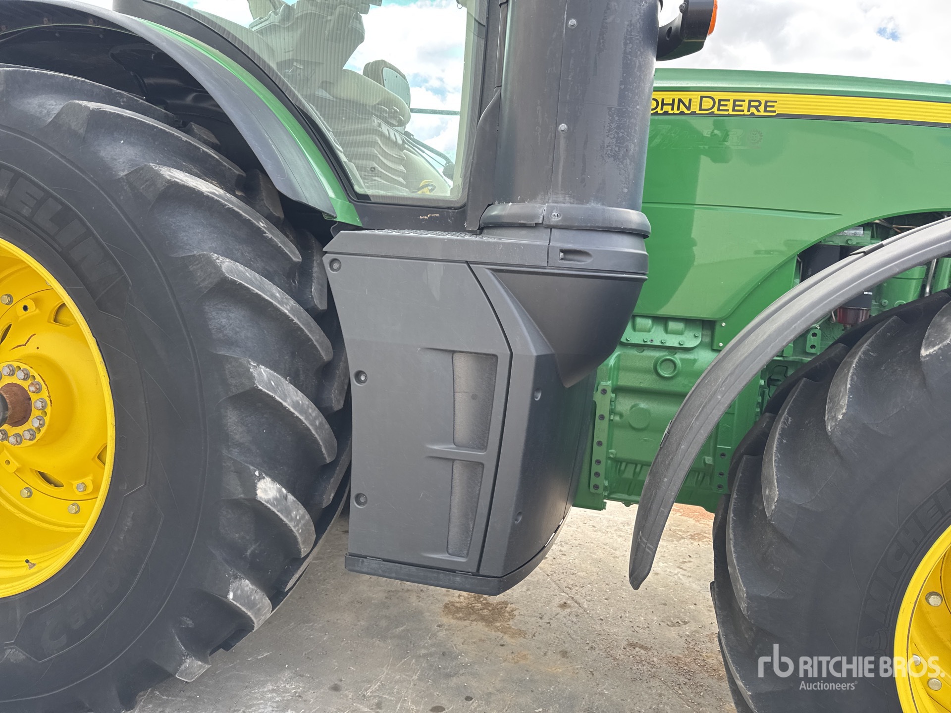 2019 John Deere 8345R