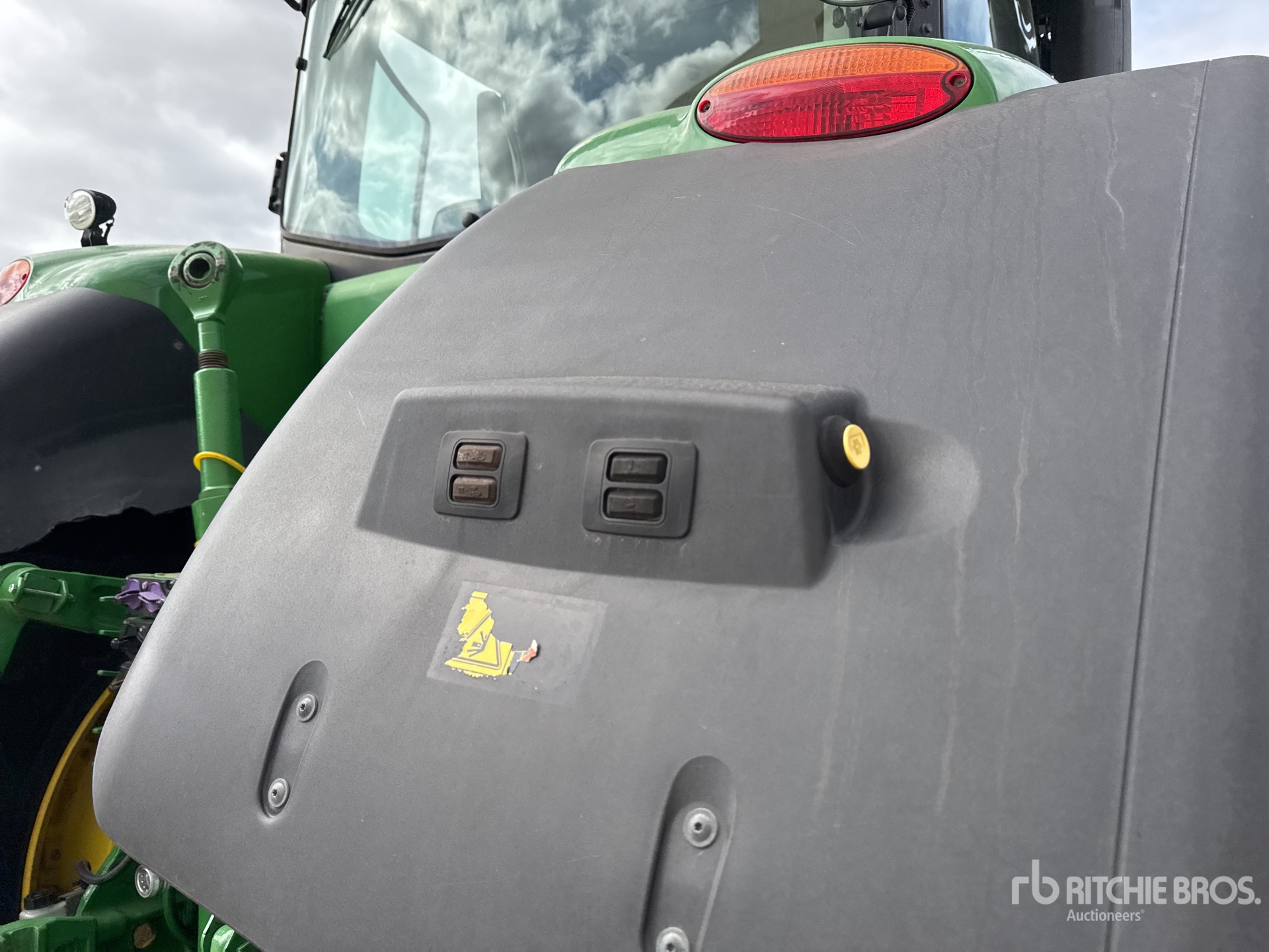 2019 John Deere 8345R