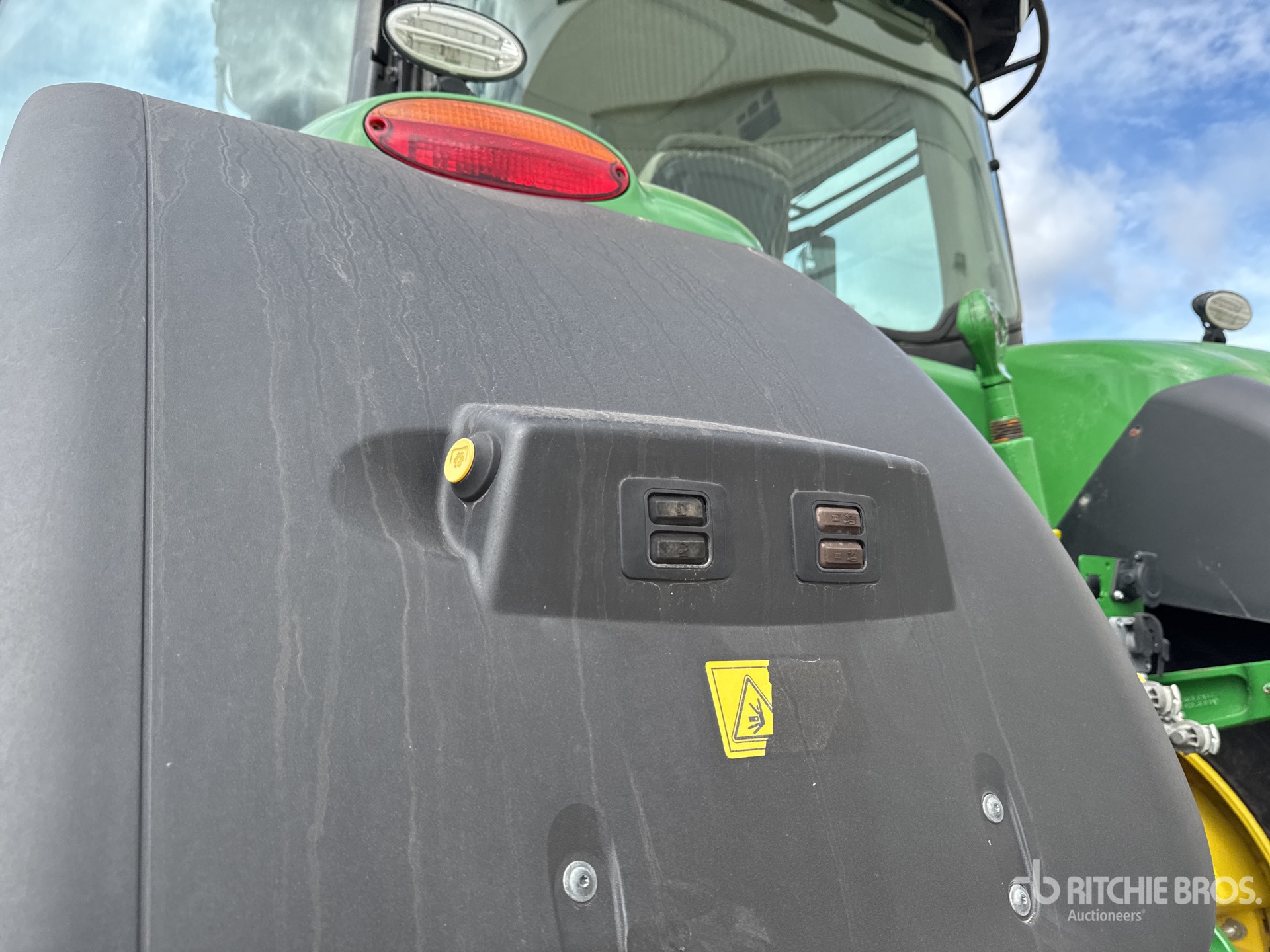 2019 John Deere 8345R