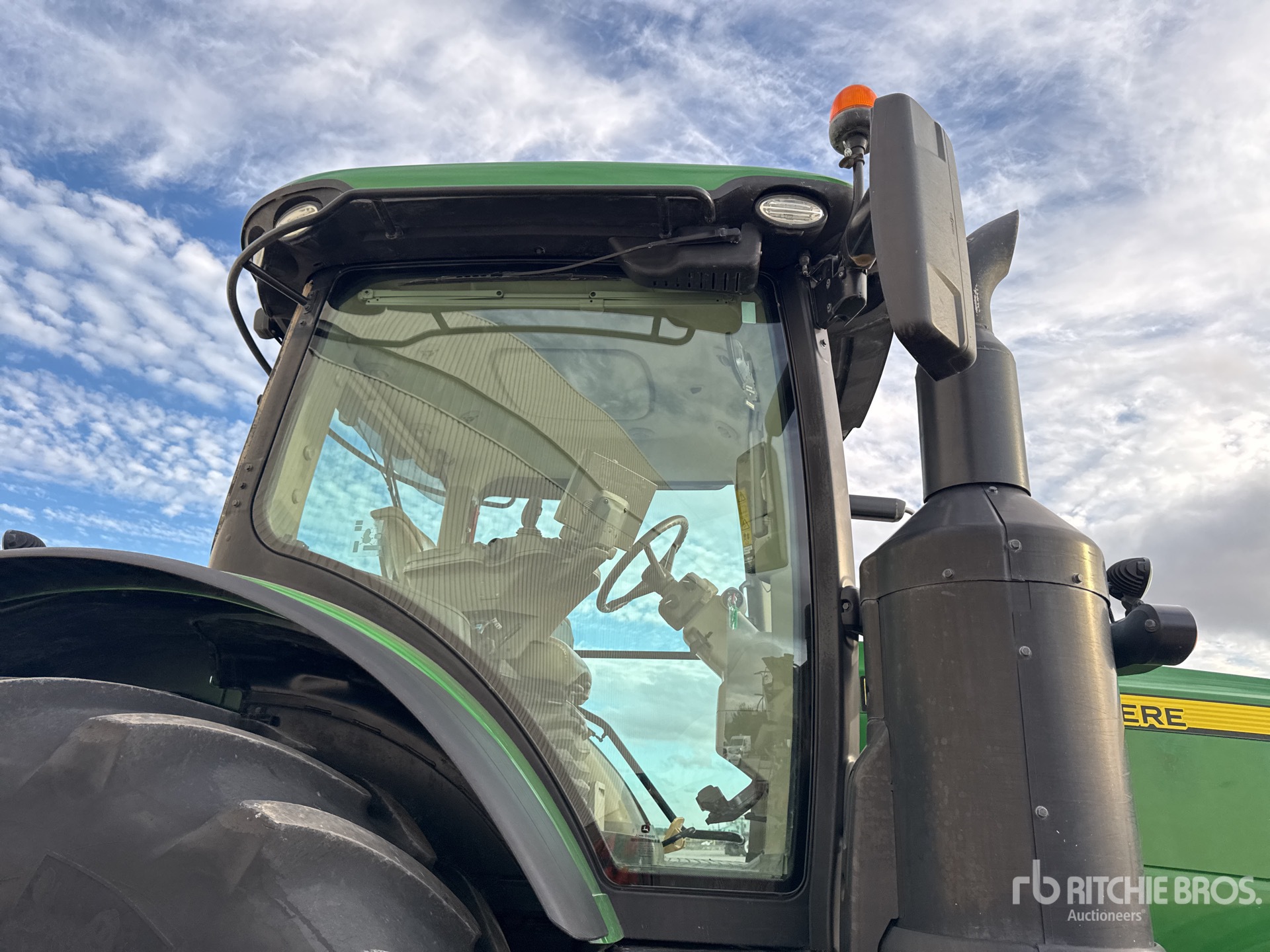 2018 John Deere 8370R