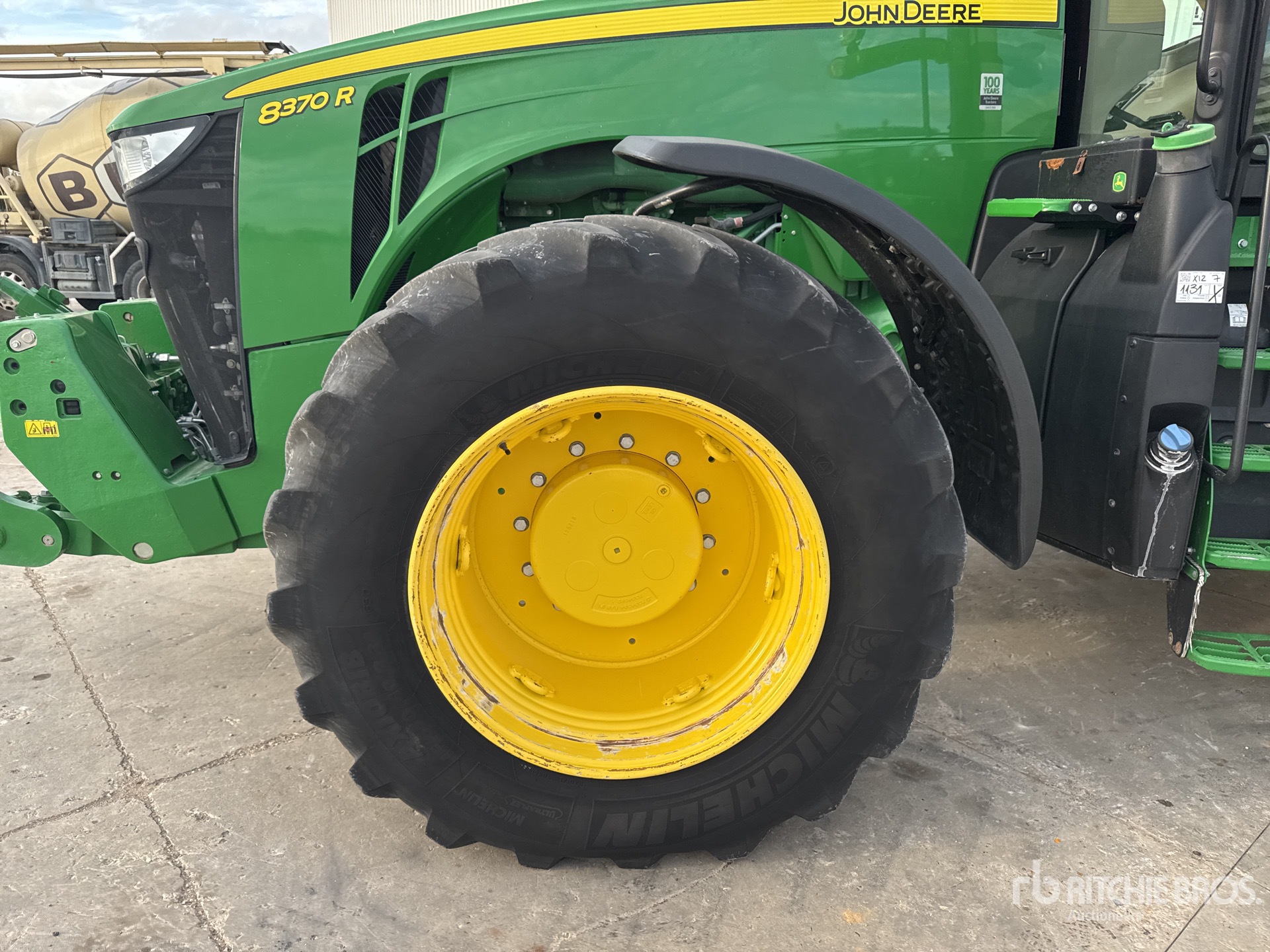 2018 John Deere 8370R