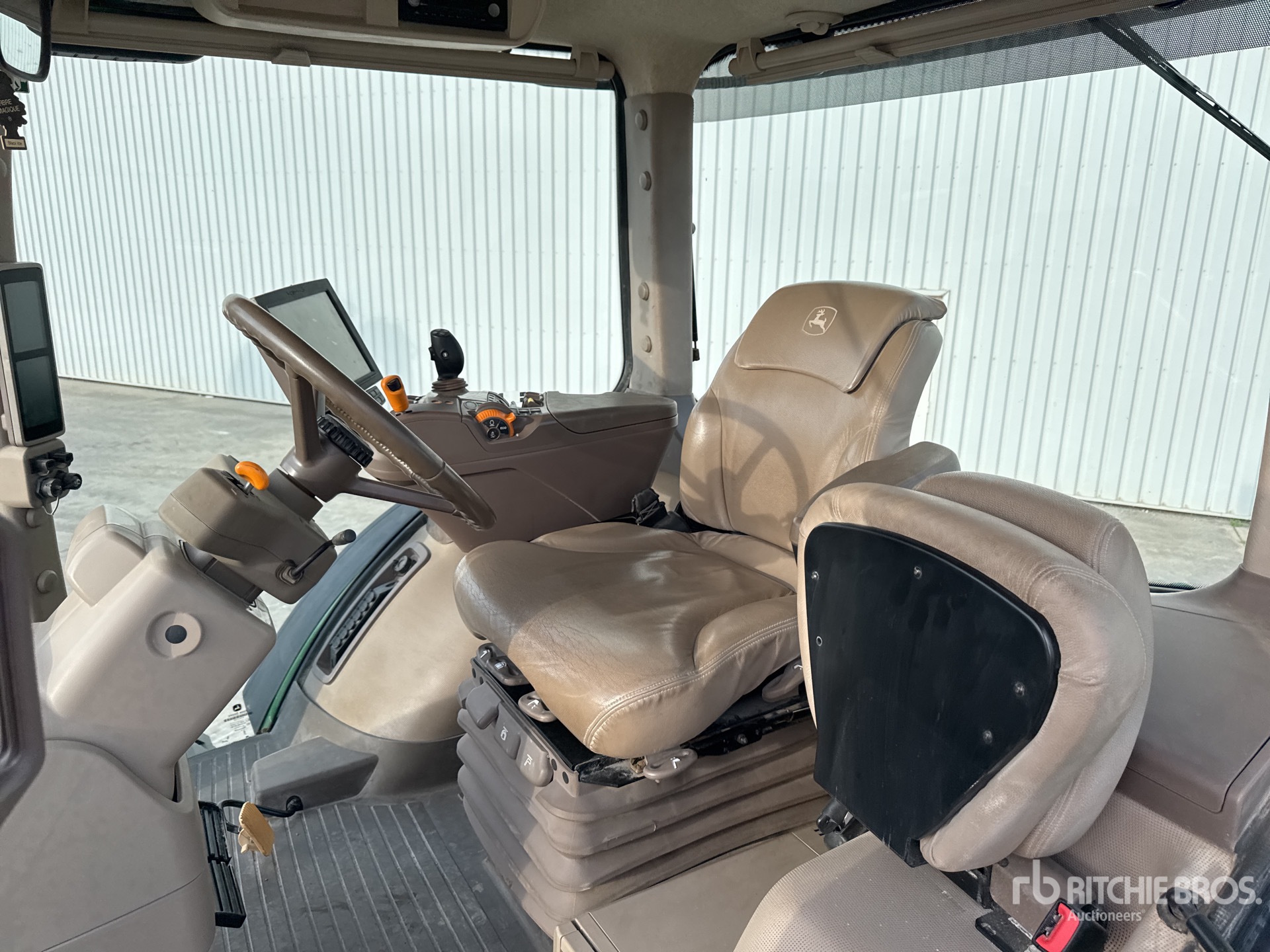 2018 John Deere 8370R
