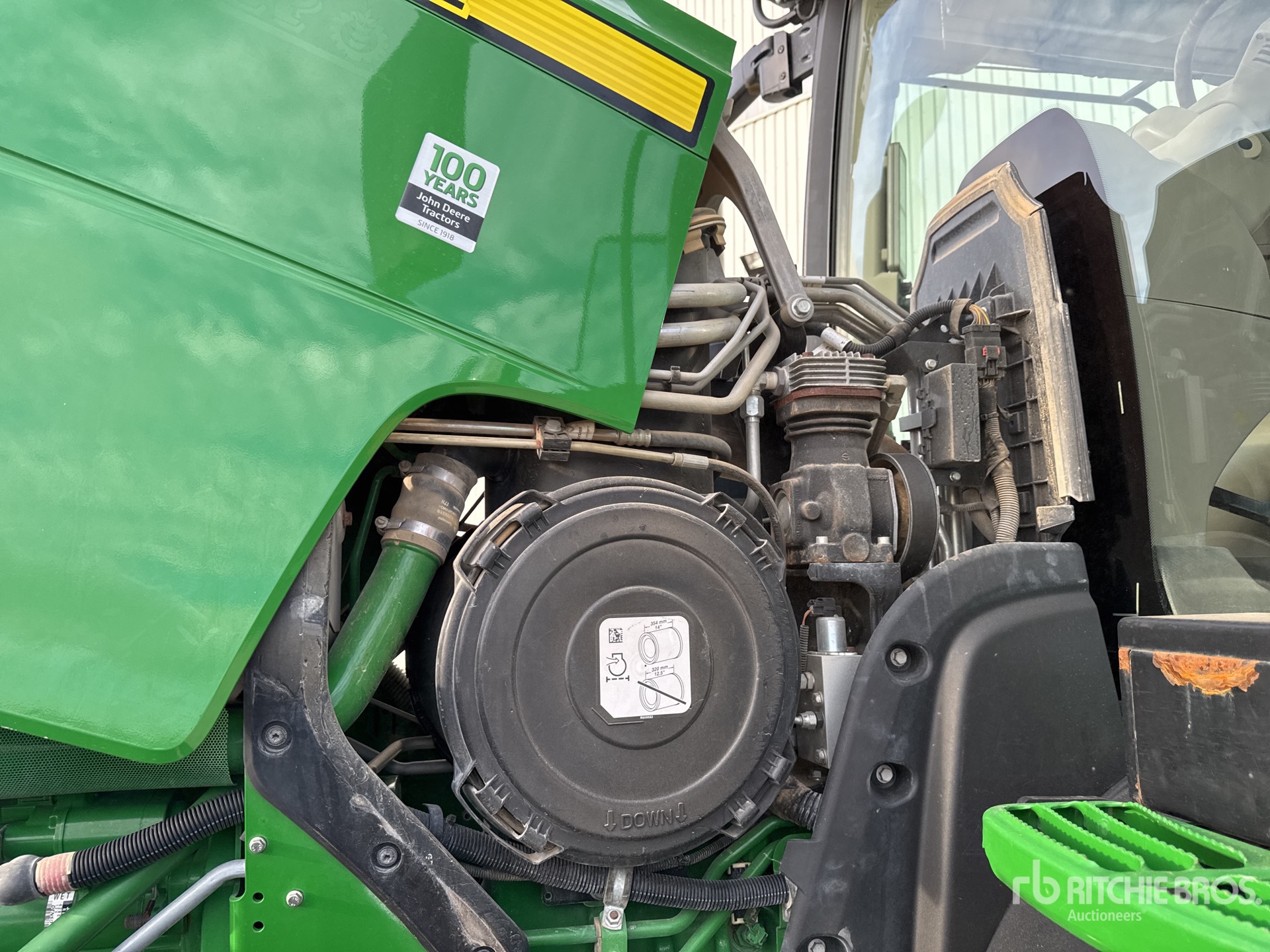 2018 John Deere 8370R