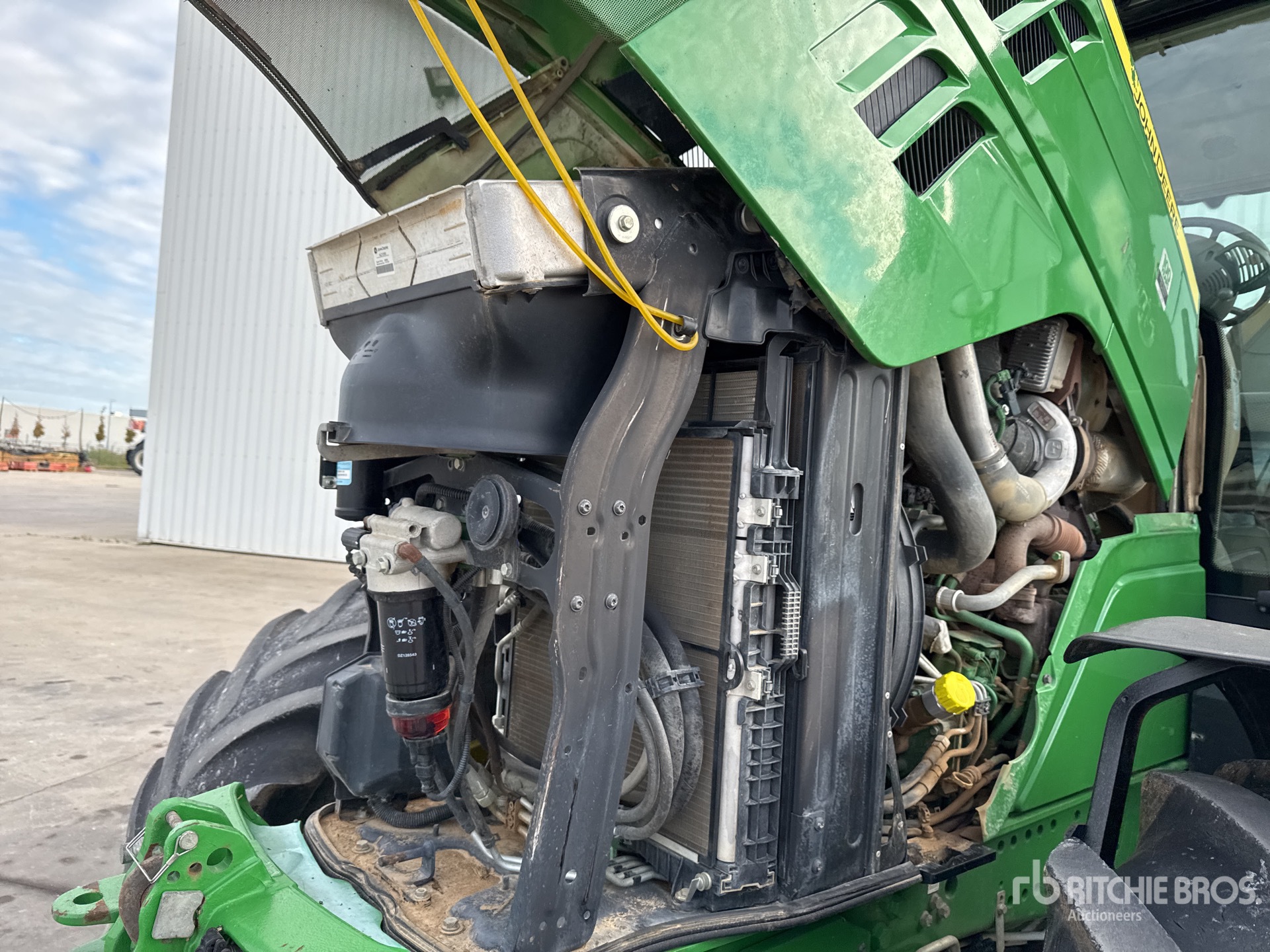 2017 John Deere 6175R