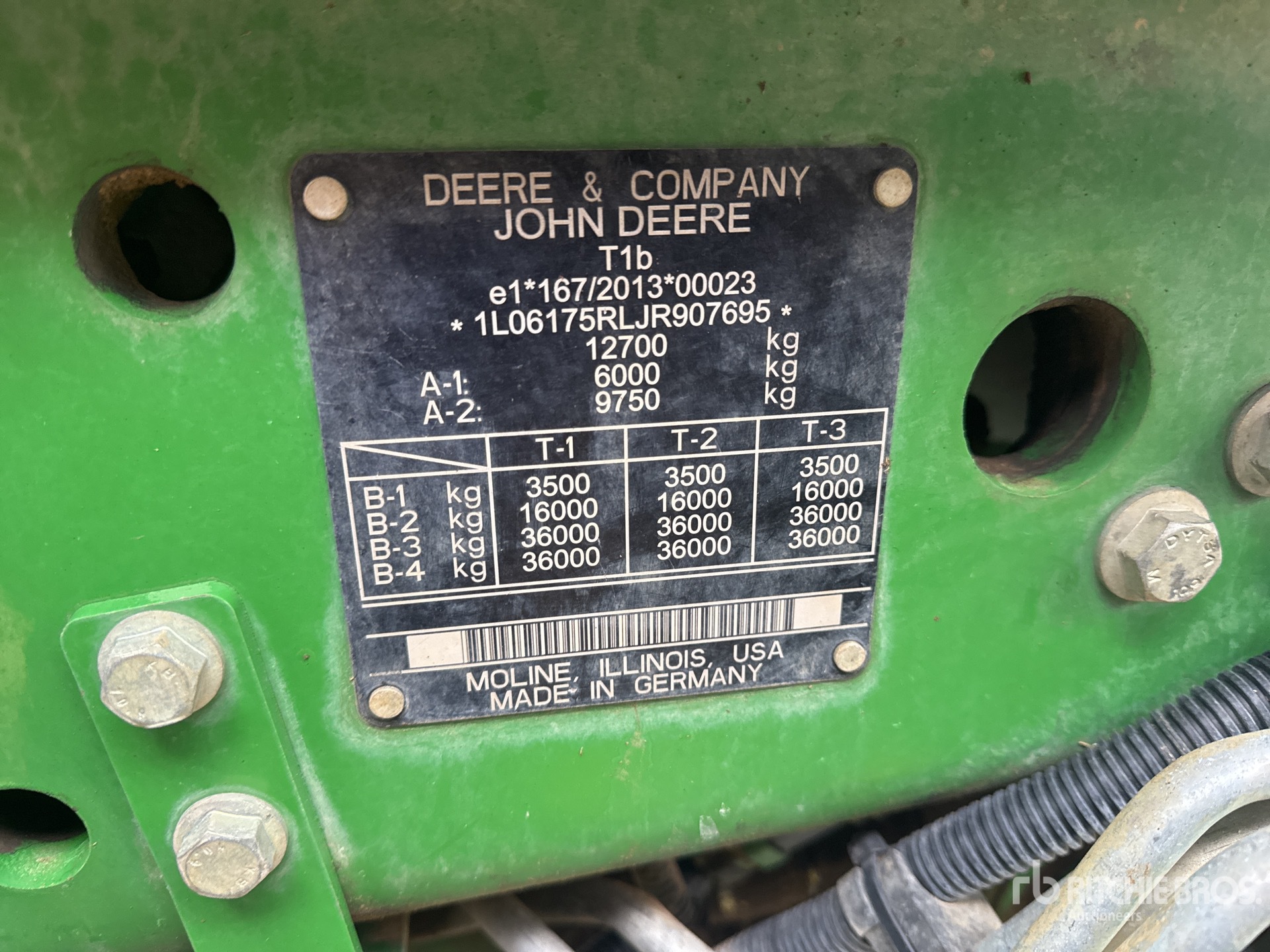 2017 John Deere 6175R