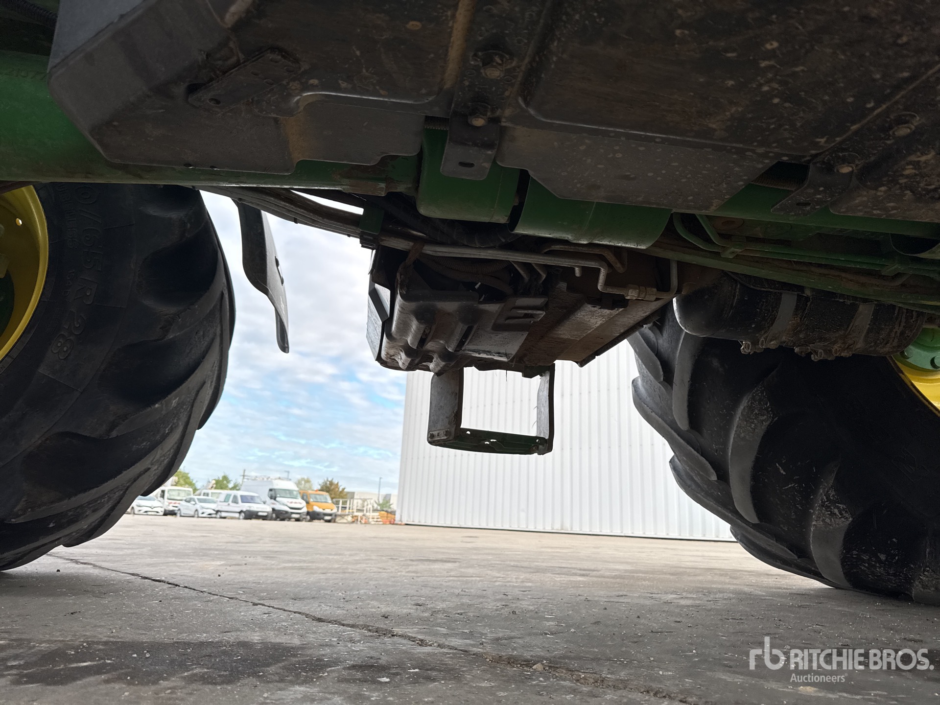 2017 John Deere 6175R
