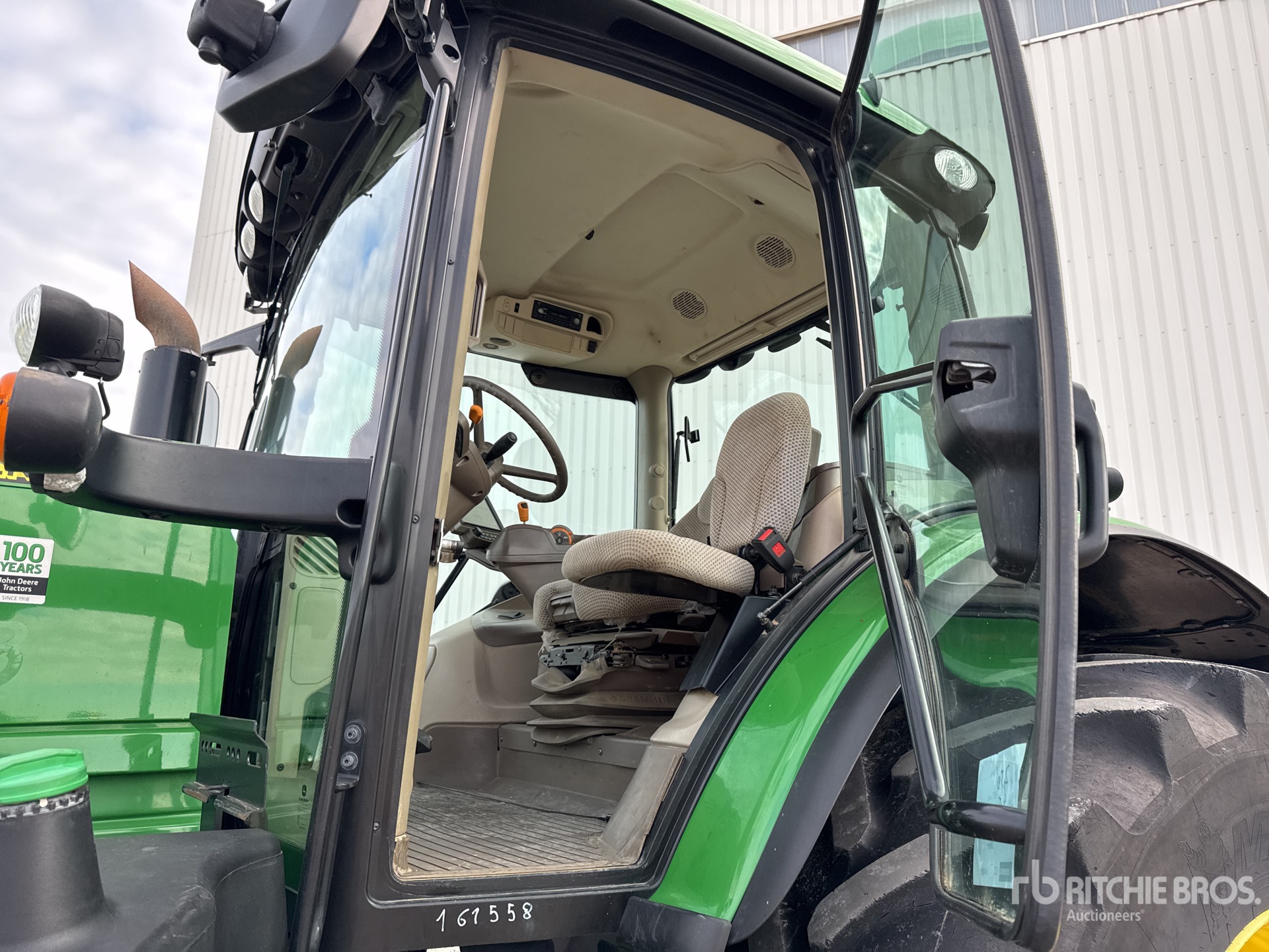 2017 John Deere 6175R