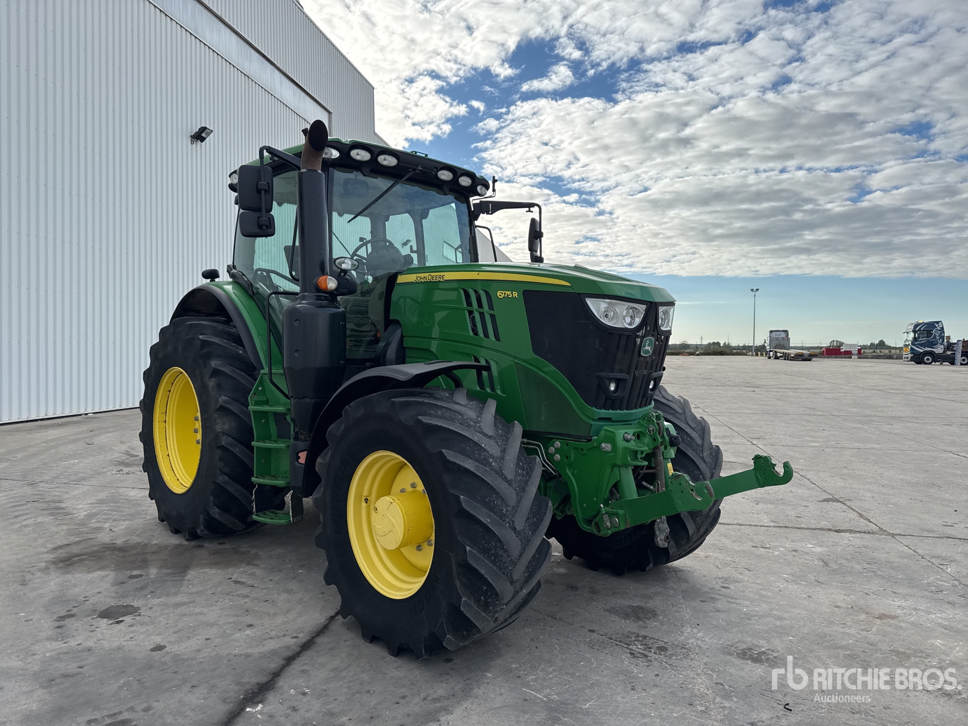 2017 John Deere 6175R