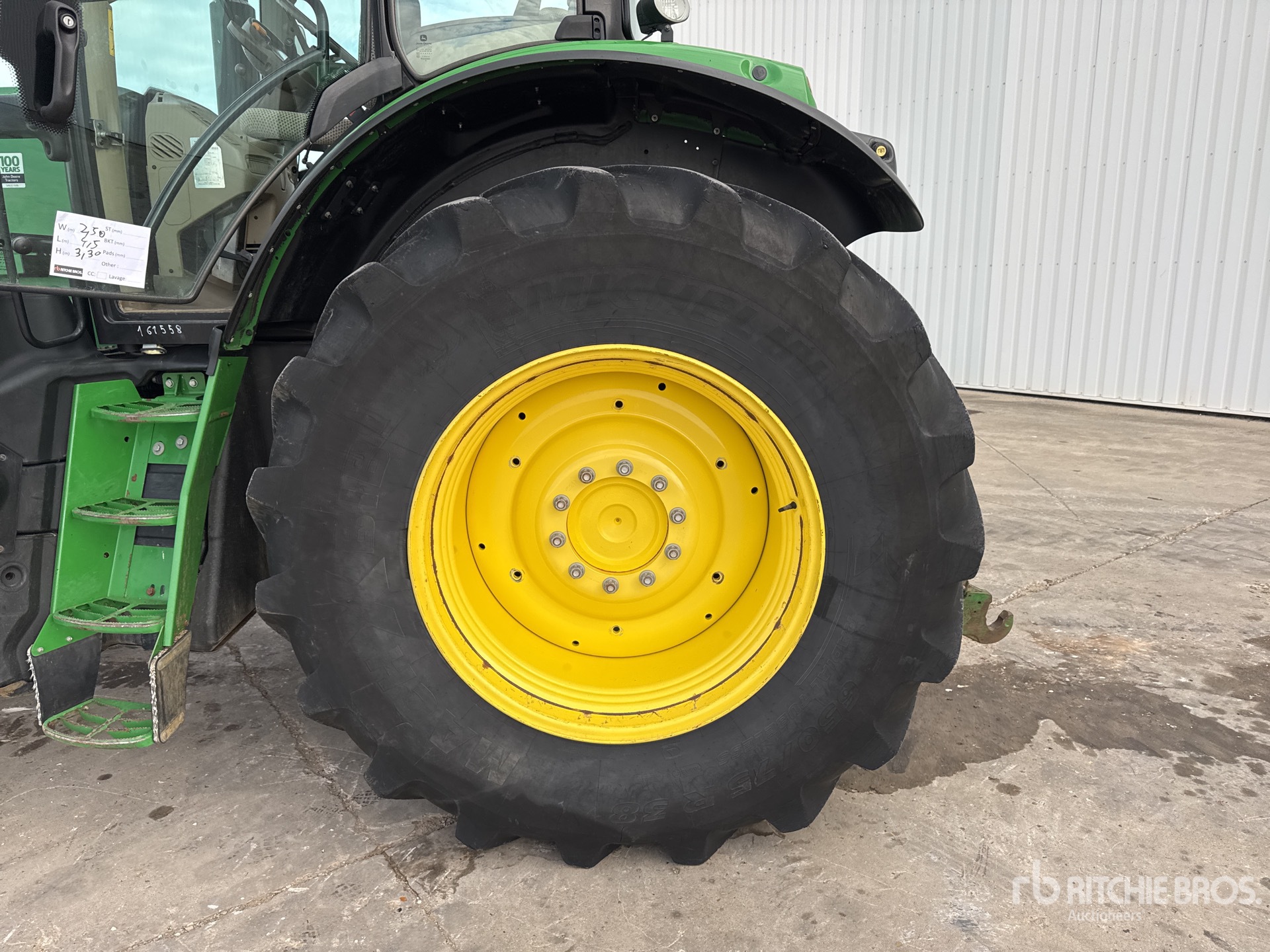 2017 John Deere 6175R