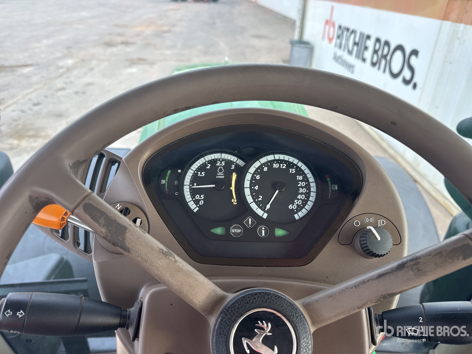 2017 John Deere 6175R