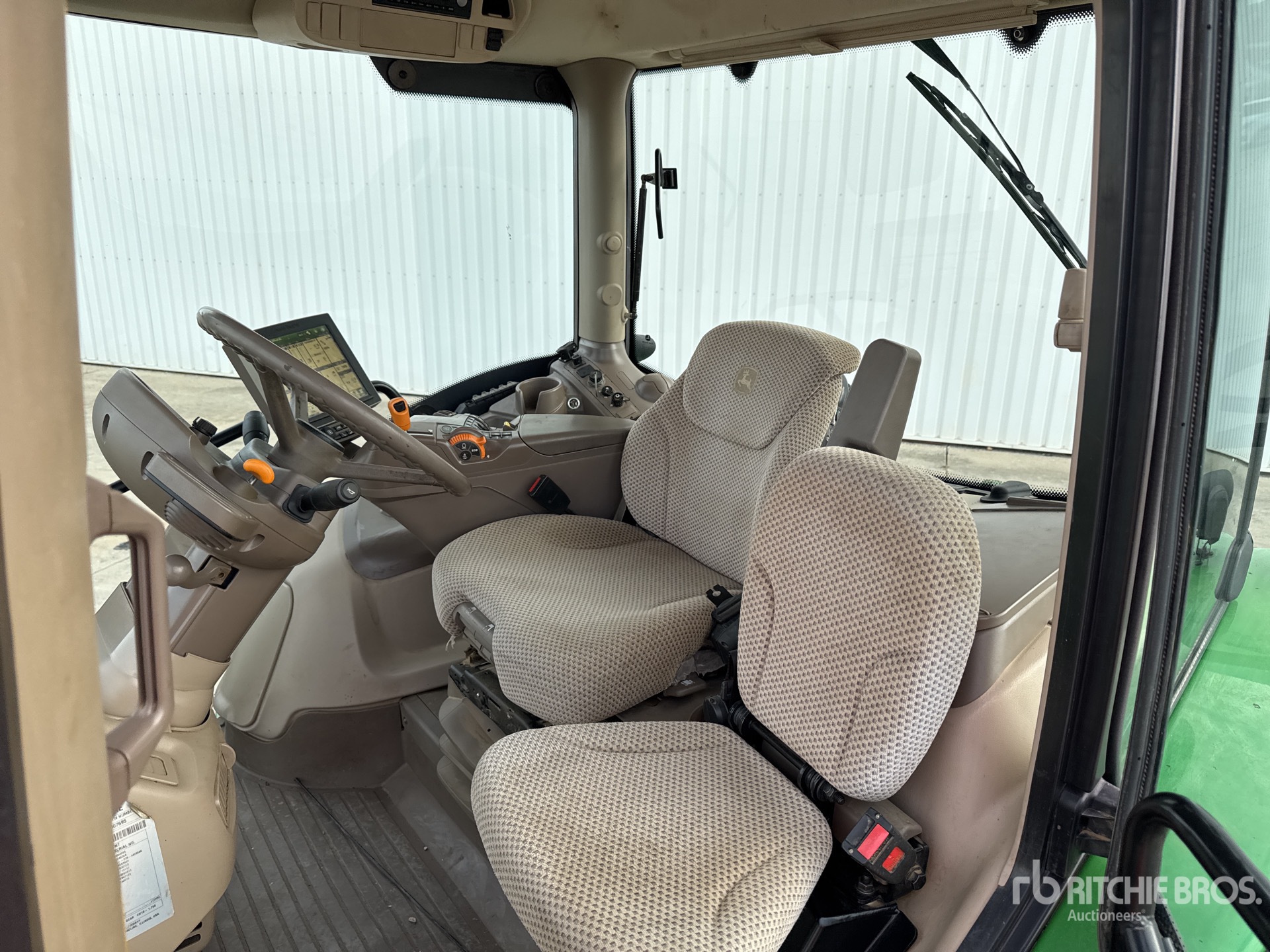 2017 John Deere 6175R