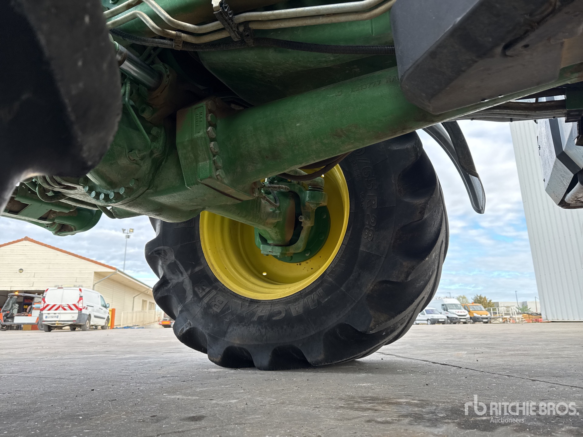 2017 John Deere 6175R