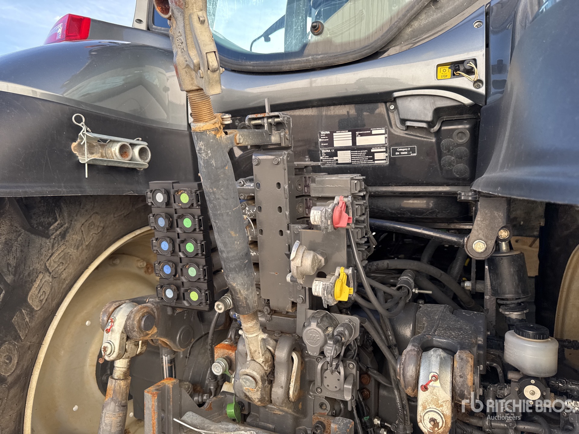 2017 Valtra T214