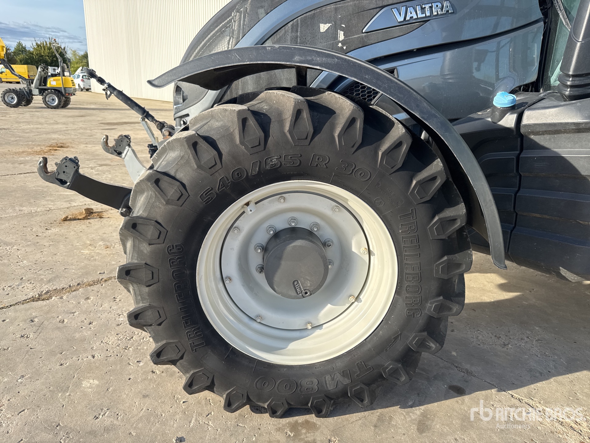 2017 Valtra T214