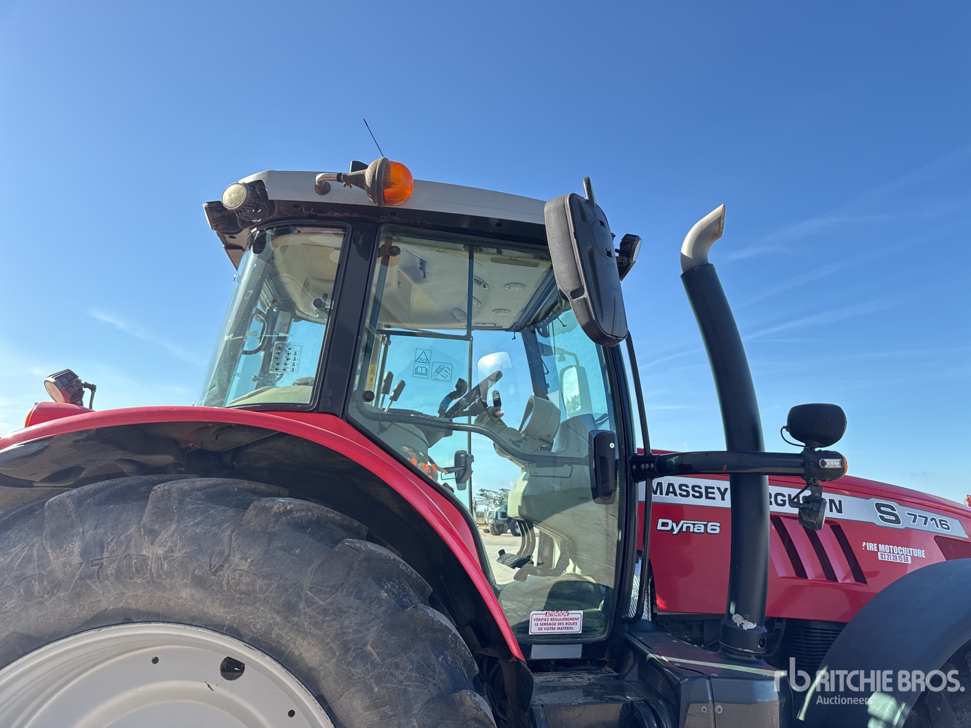 2021 Massey Ferguson 7716S