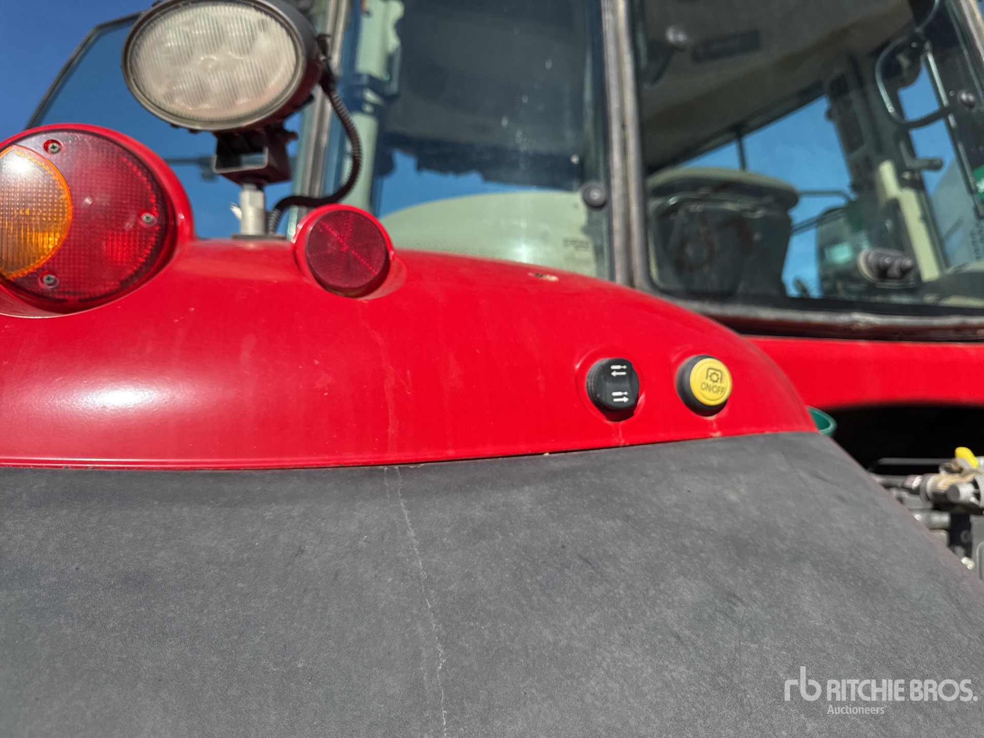 2021 Massey Ferguson 7716S