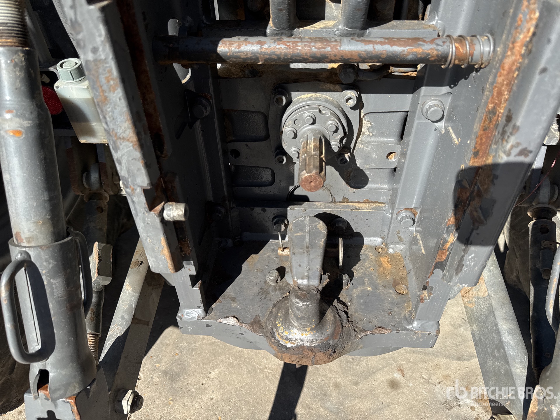 2021 Massey Ferguson 7716S