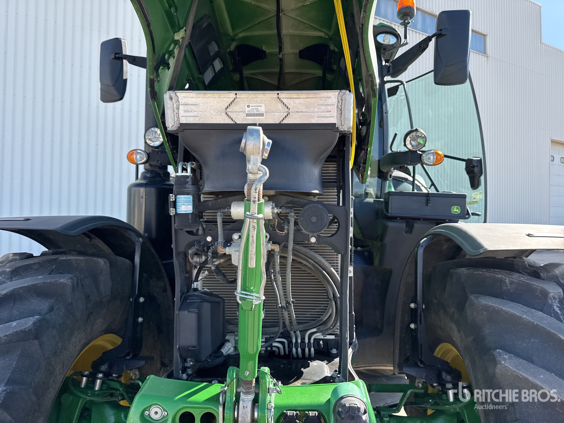 2022 John Deere 6195R