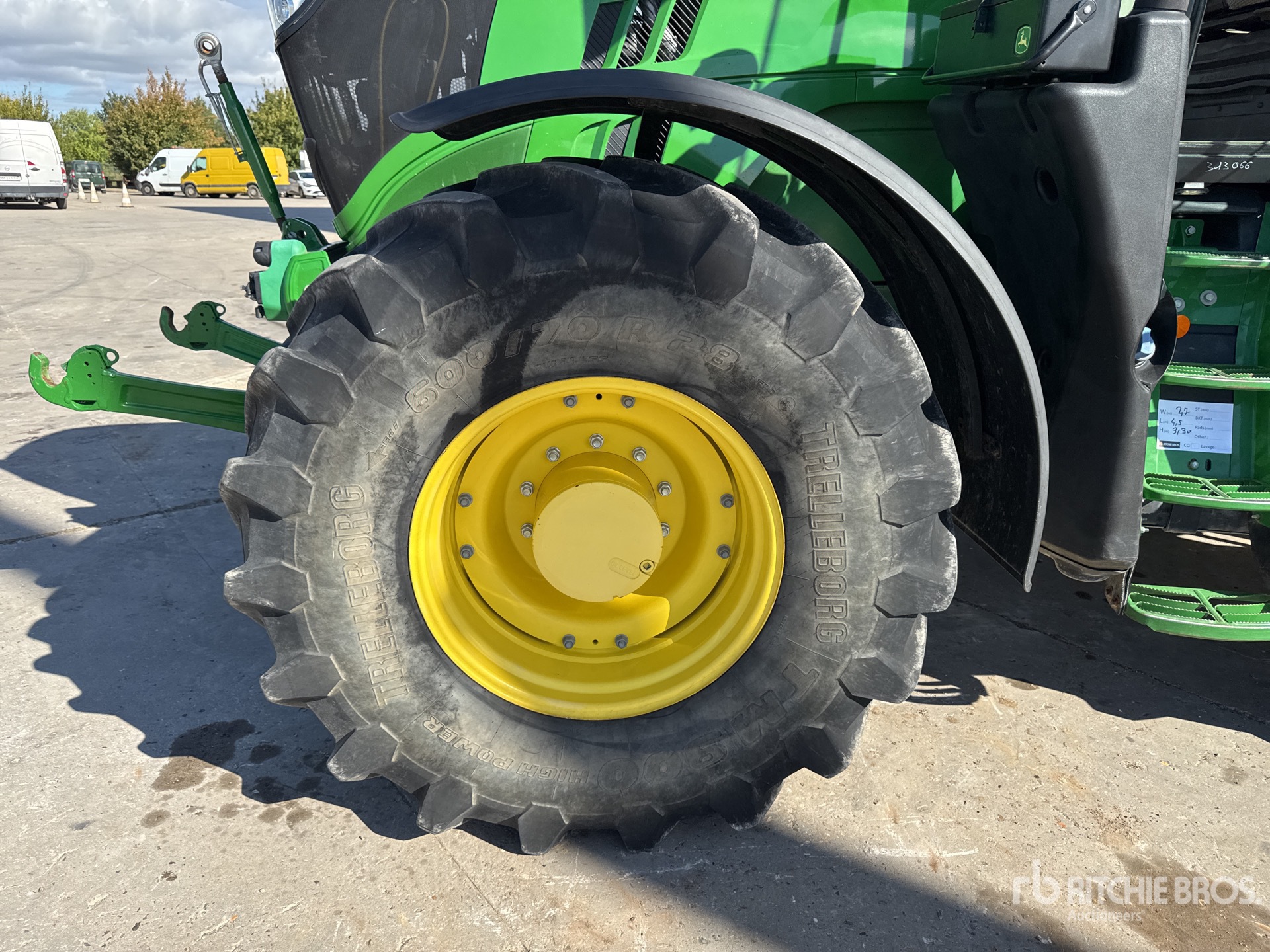 2022 John Deere 6195R