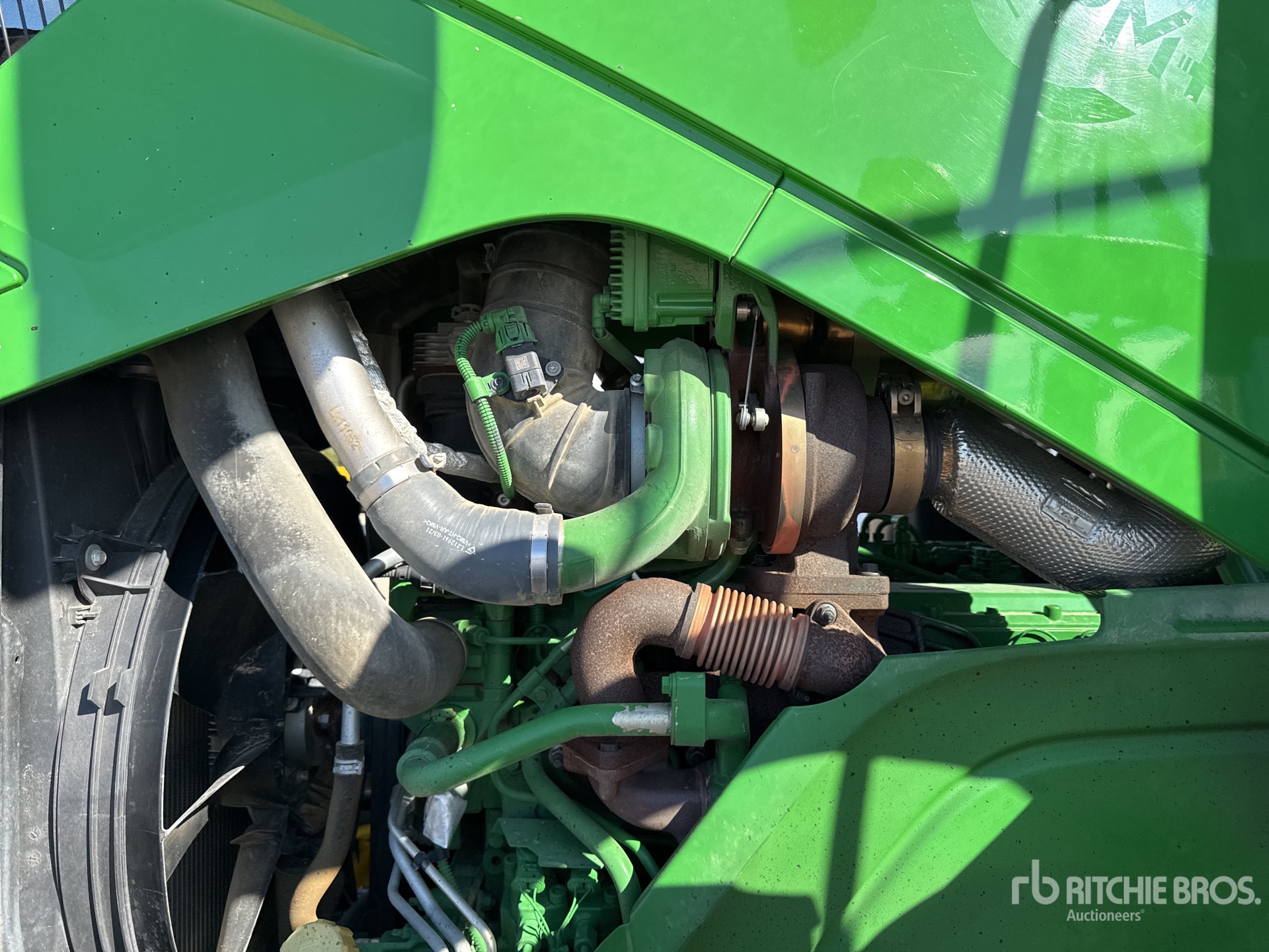 2022 John Deere 6195R