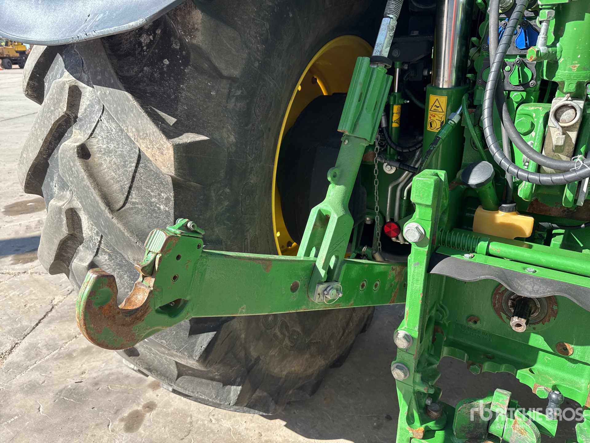 2022 John Deere 6195R