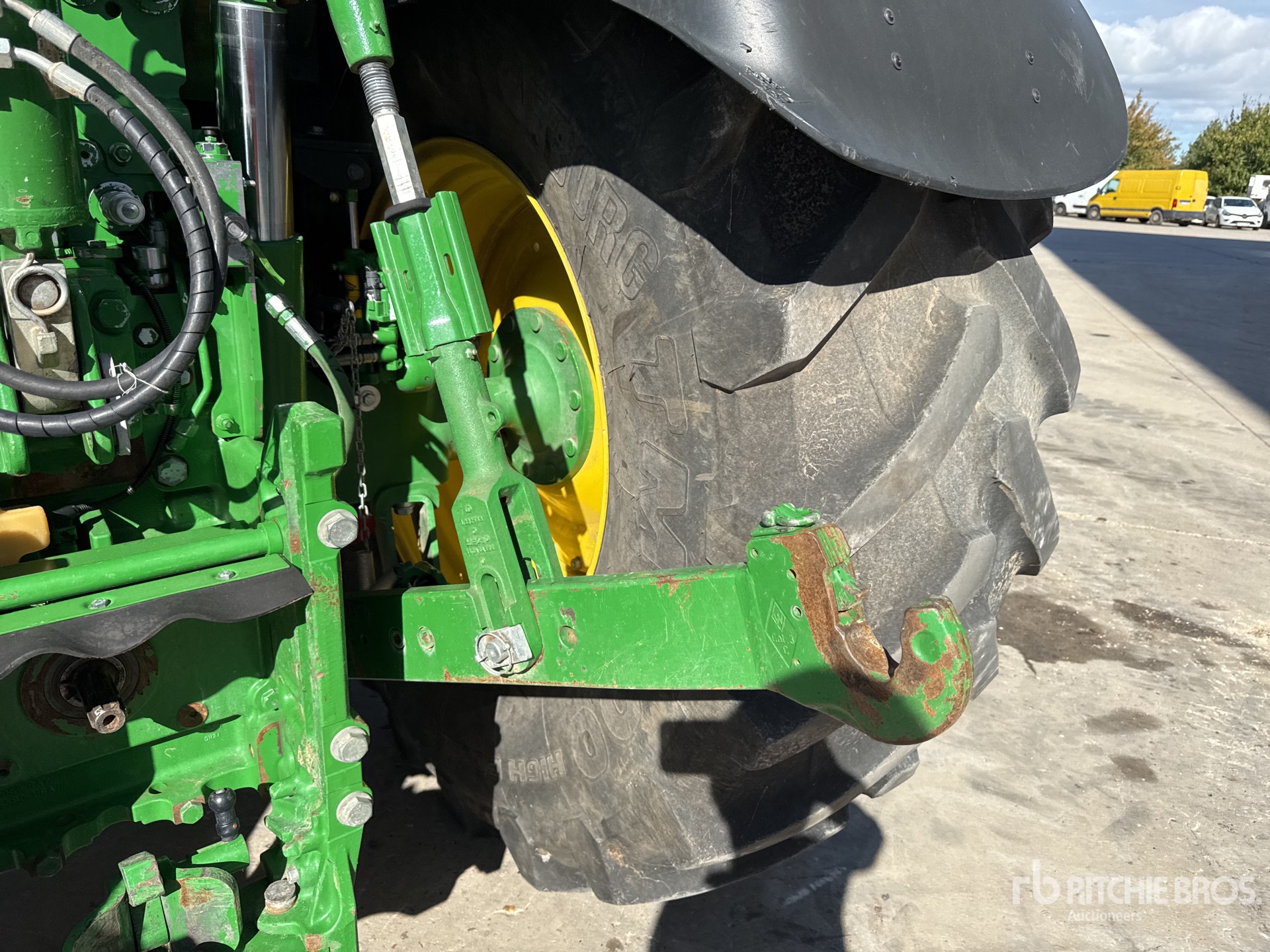 2022 John Deere 6195R