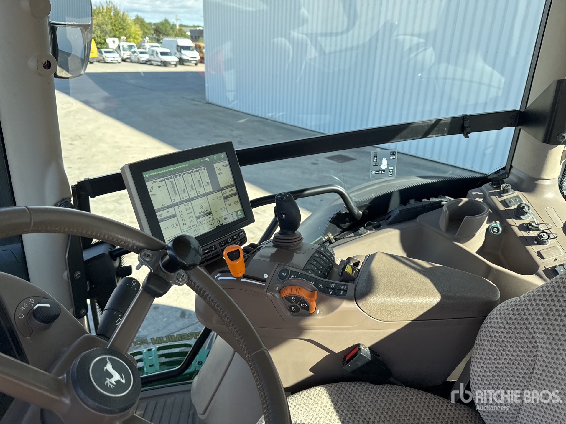 2022 John Deere 6195R