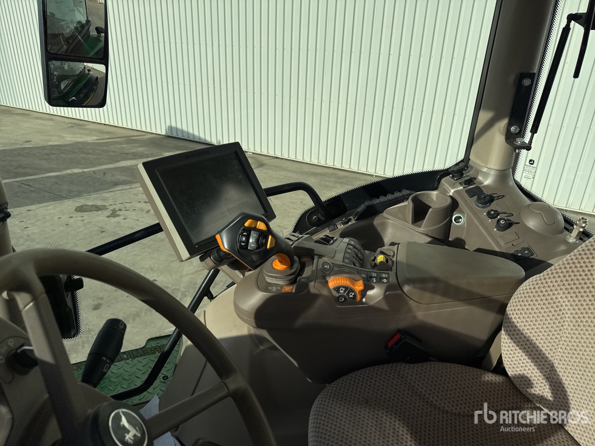 2020 John Deere 6250R